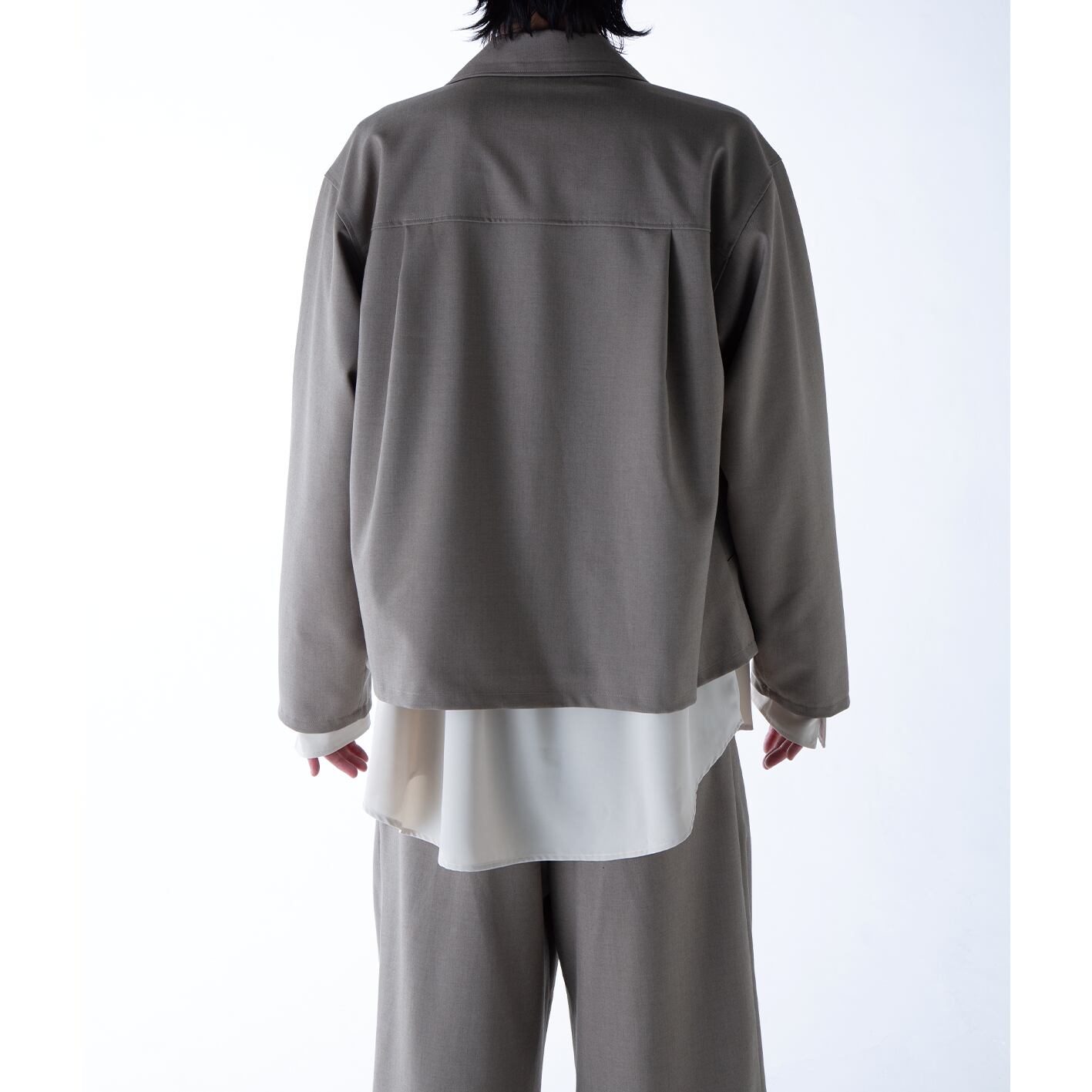 model:179cm / Lサイズ着用