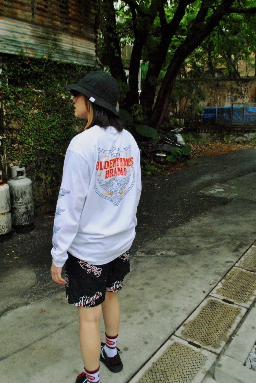 WHITE:164cmLサイズ着用