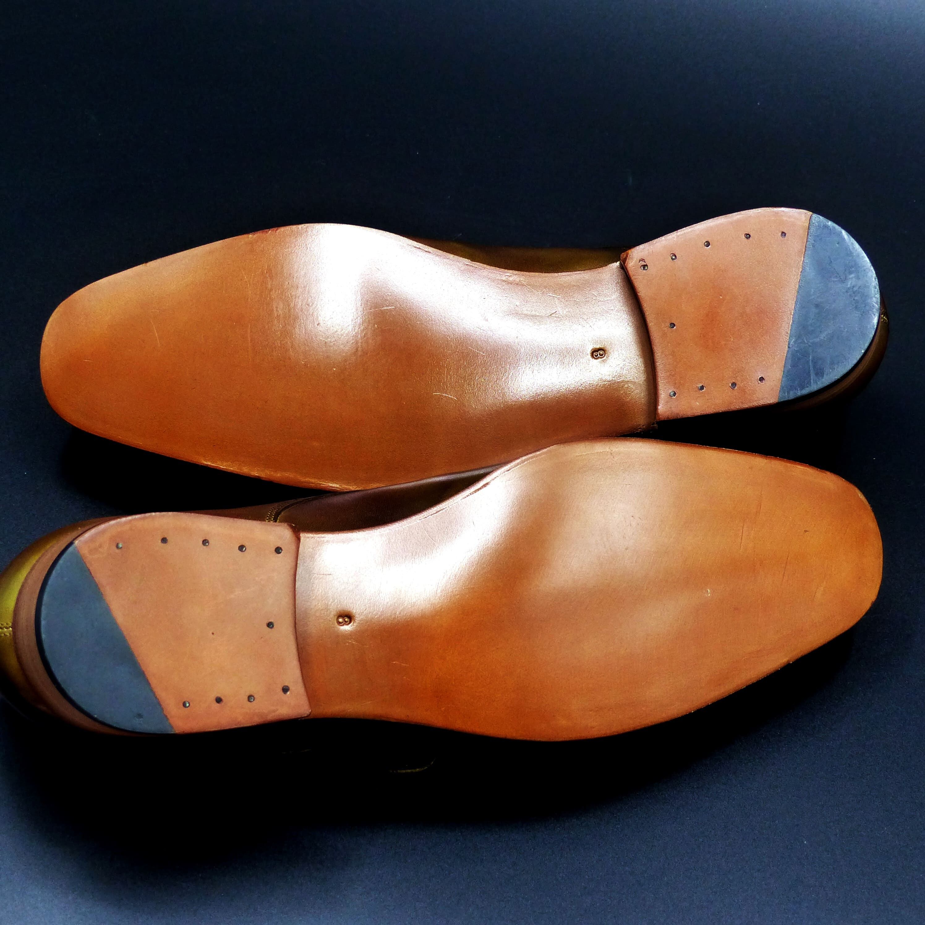 エレガントな伏せ縫いレザーＷレザーソール