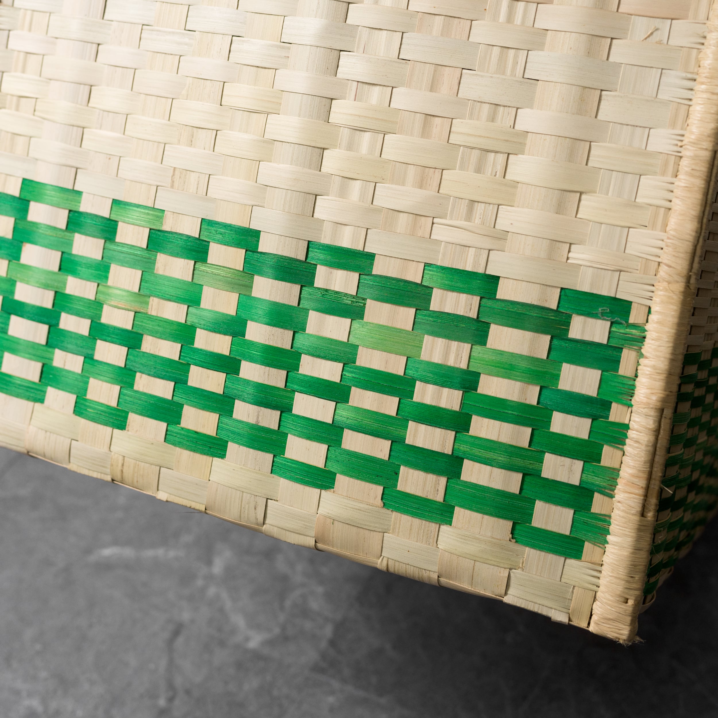 カラー部分のズレ