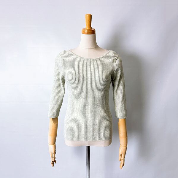 ライトグリーン