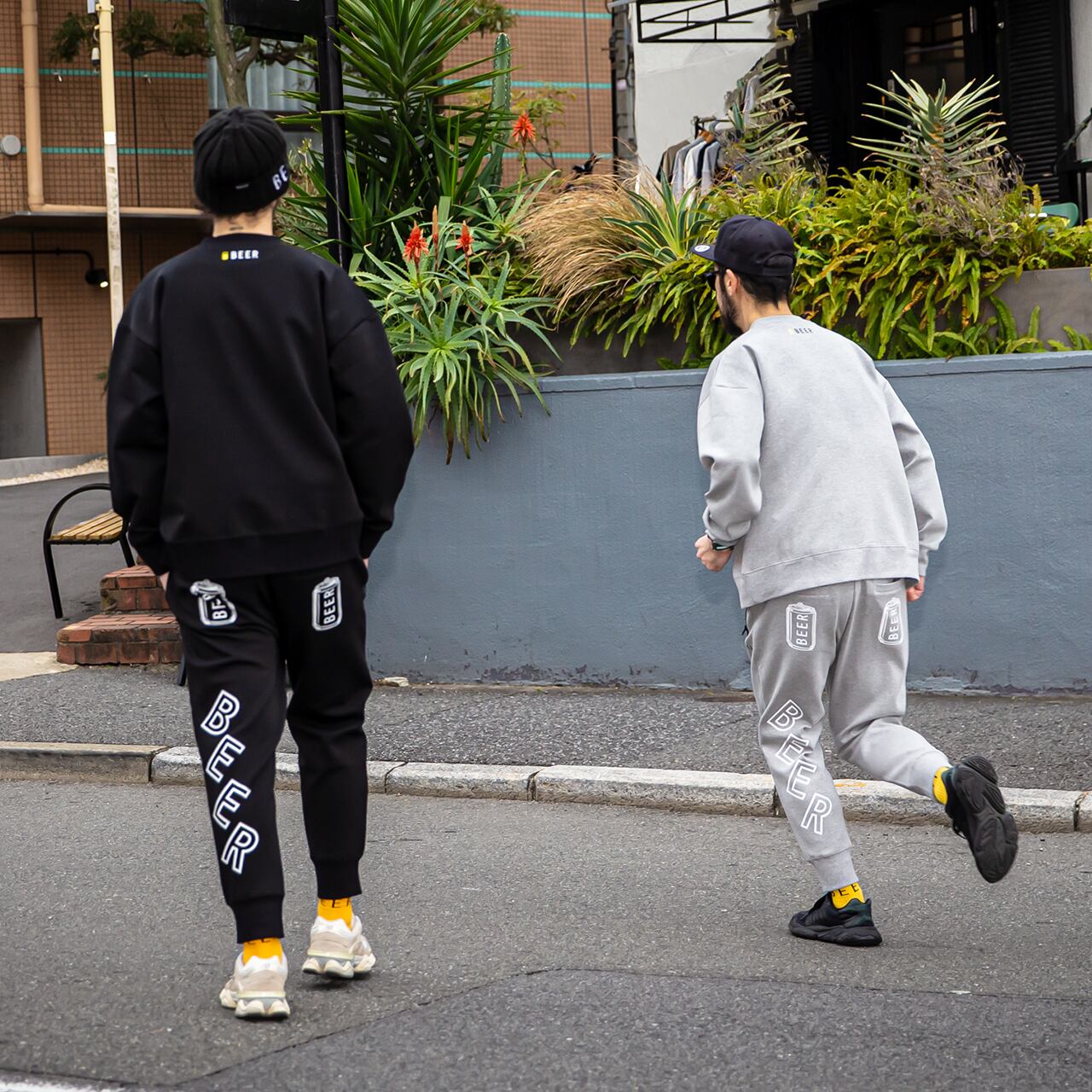 ブラック：184cm/XL　グレー：182cm/L