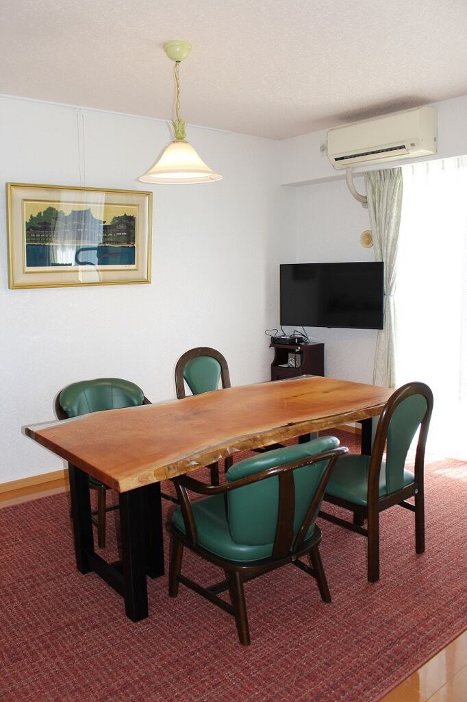 《納品事例》ケヤキ　一枚板