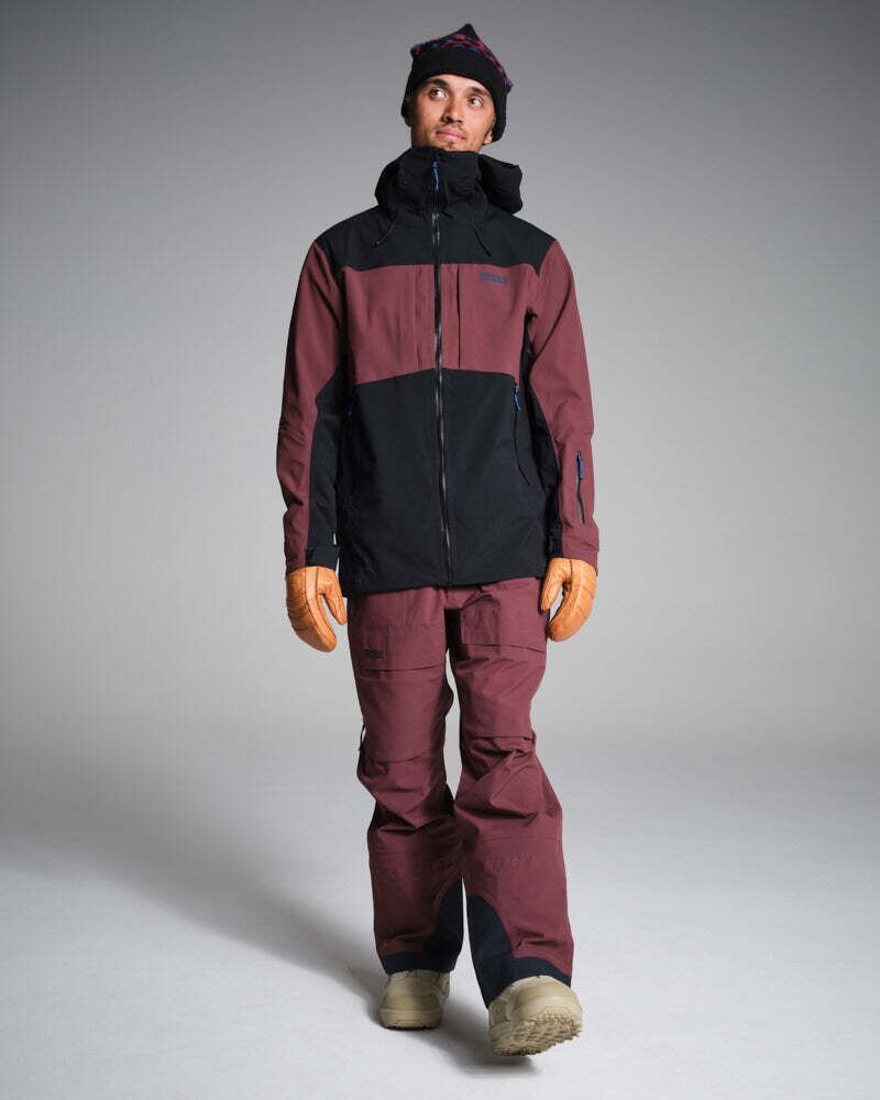 着用サイズ L／身長: 190cm／体重: 82kg／胸囲: 99cm／ウエスト: 86cm