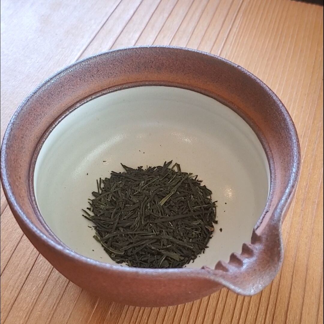 宝瓶で深蒸し茶を淹れてみました。