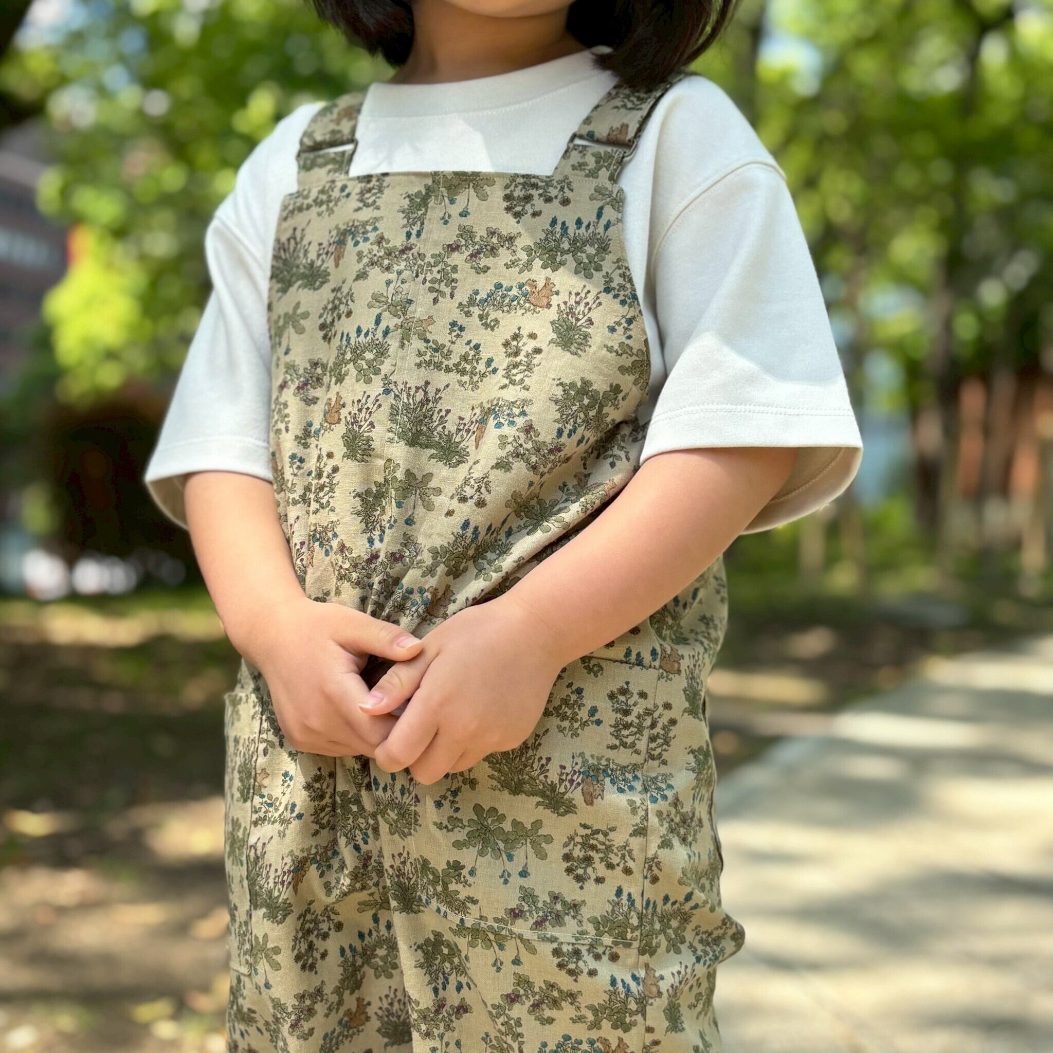 作品例　サロペットパンツ