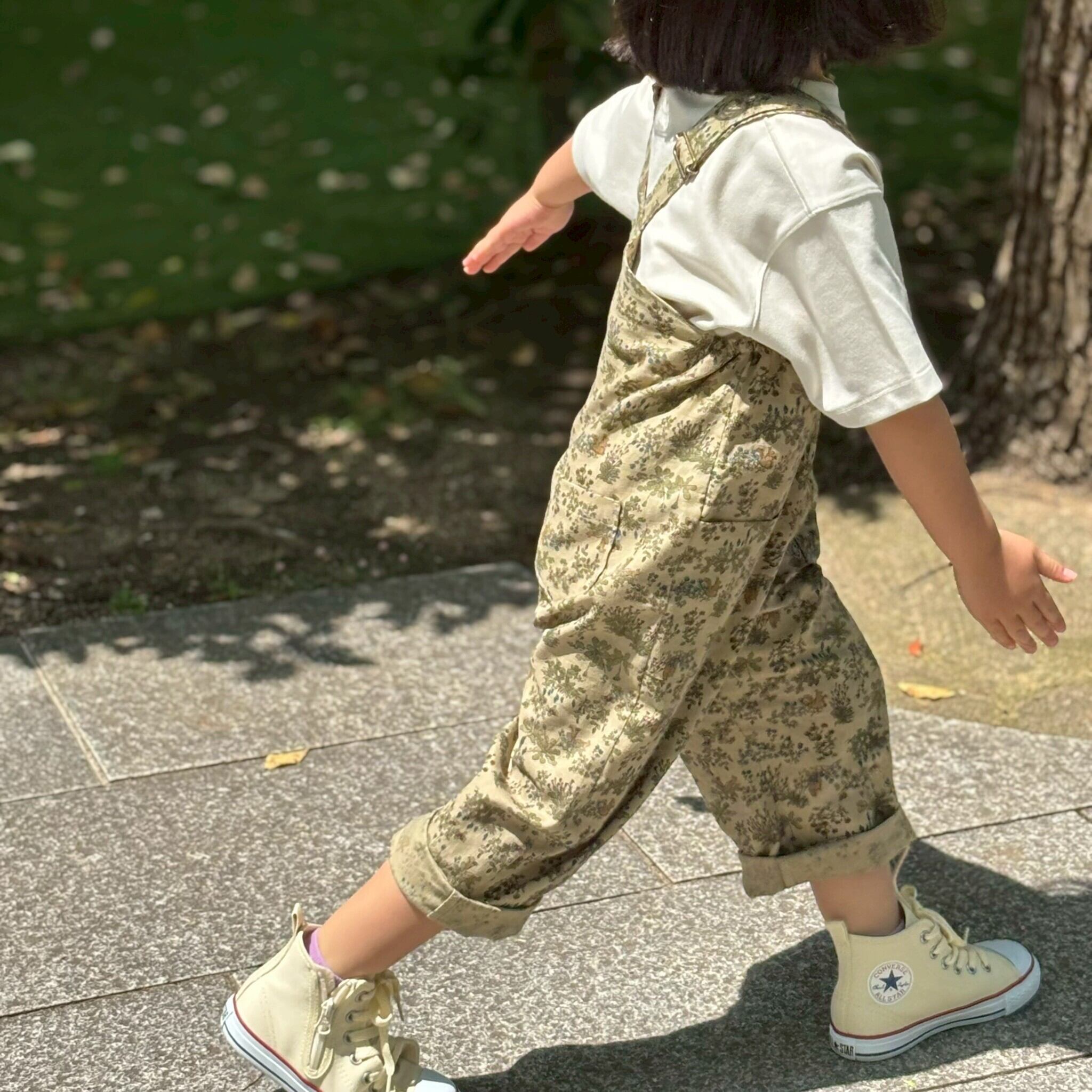 作品例　サロペットパンツ