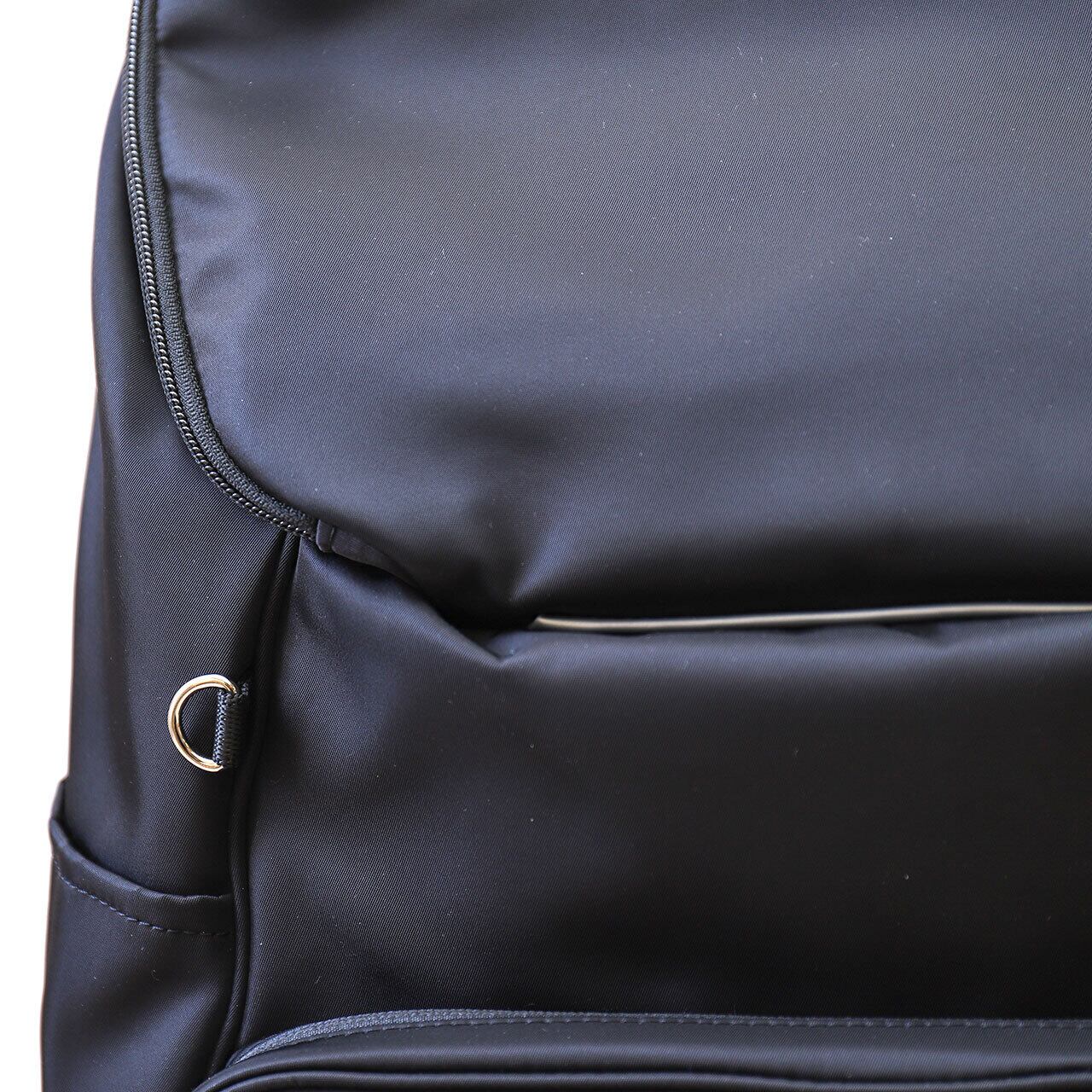 反射材付きで夜道も安心安全に使用できます