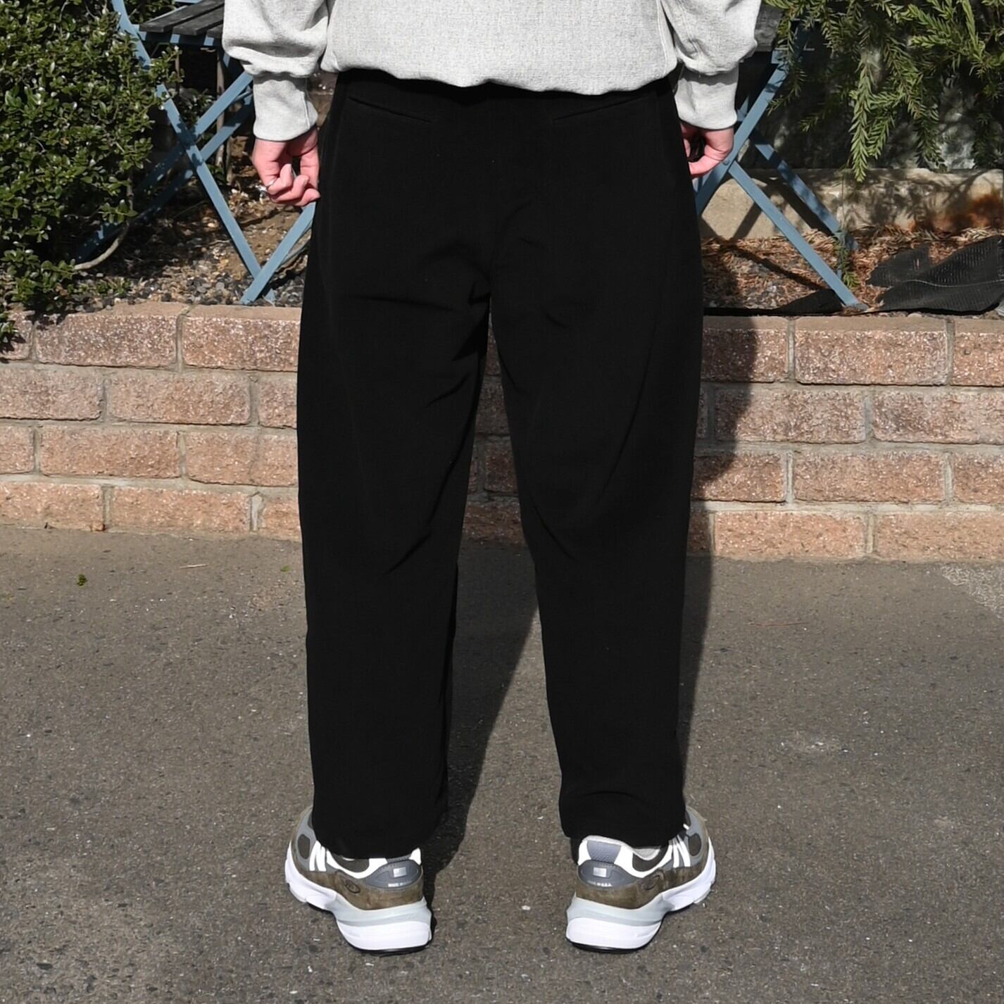 THE DAY / MOLESKIN PLEATED TROUSERS | GANKO