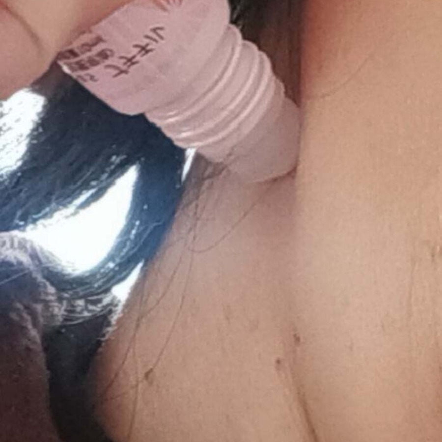 顎の気になるラインへさっと塗り