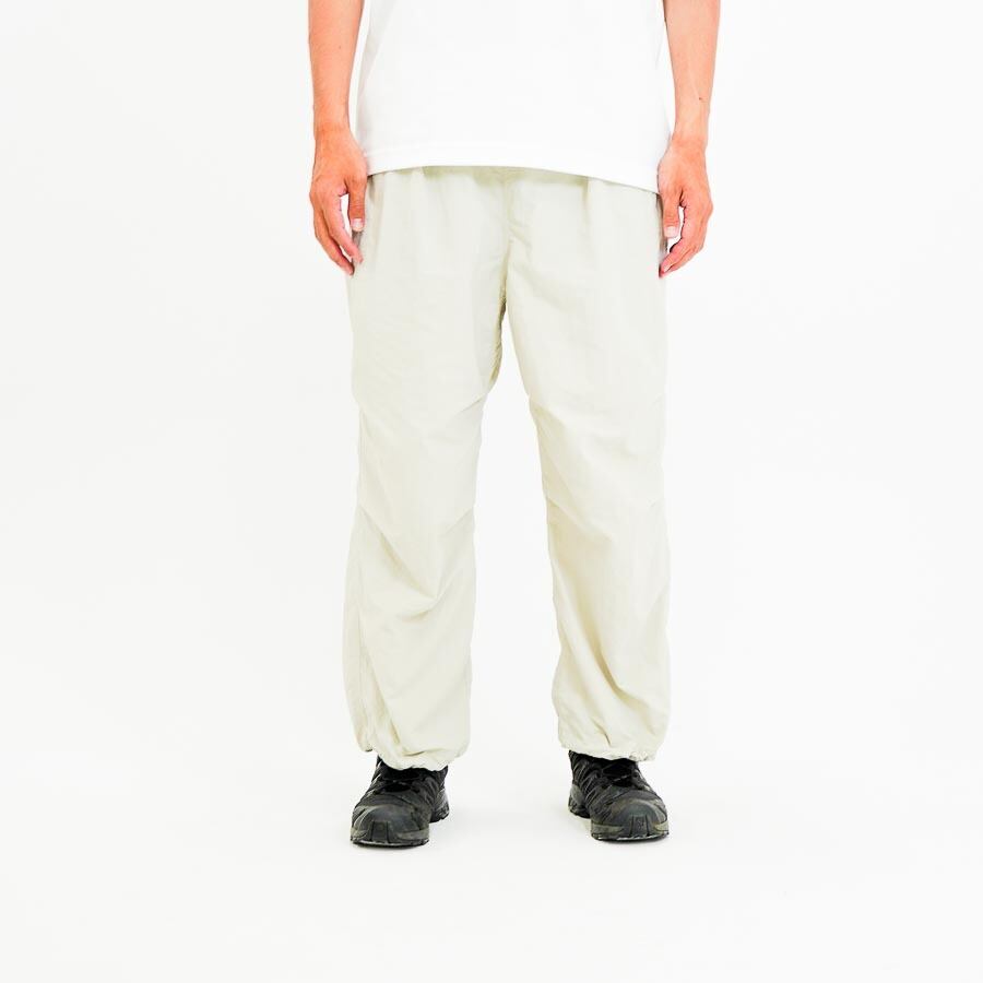 Size 3 White 男性 177cm 63kg