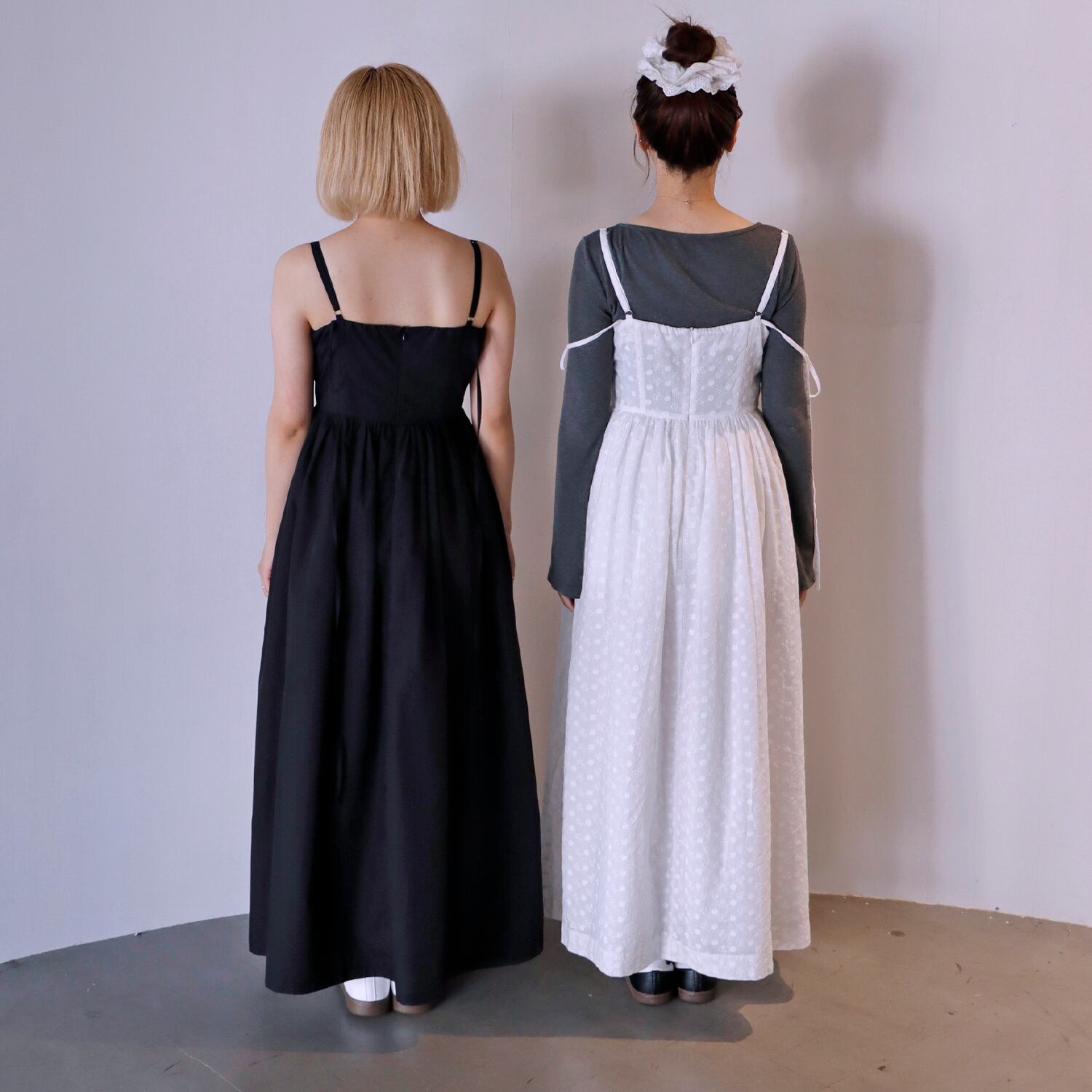 BLACK (157cm)／WHITE (162cm)