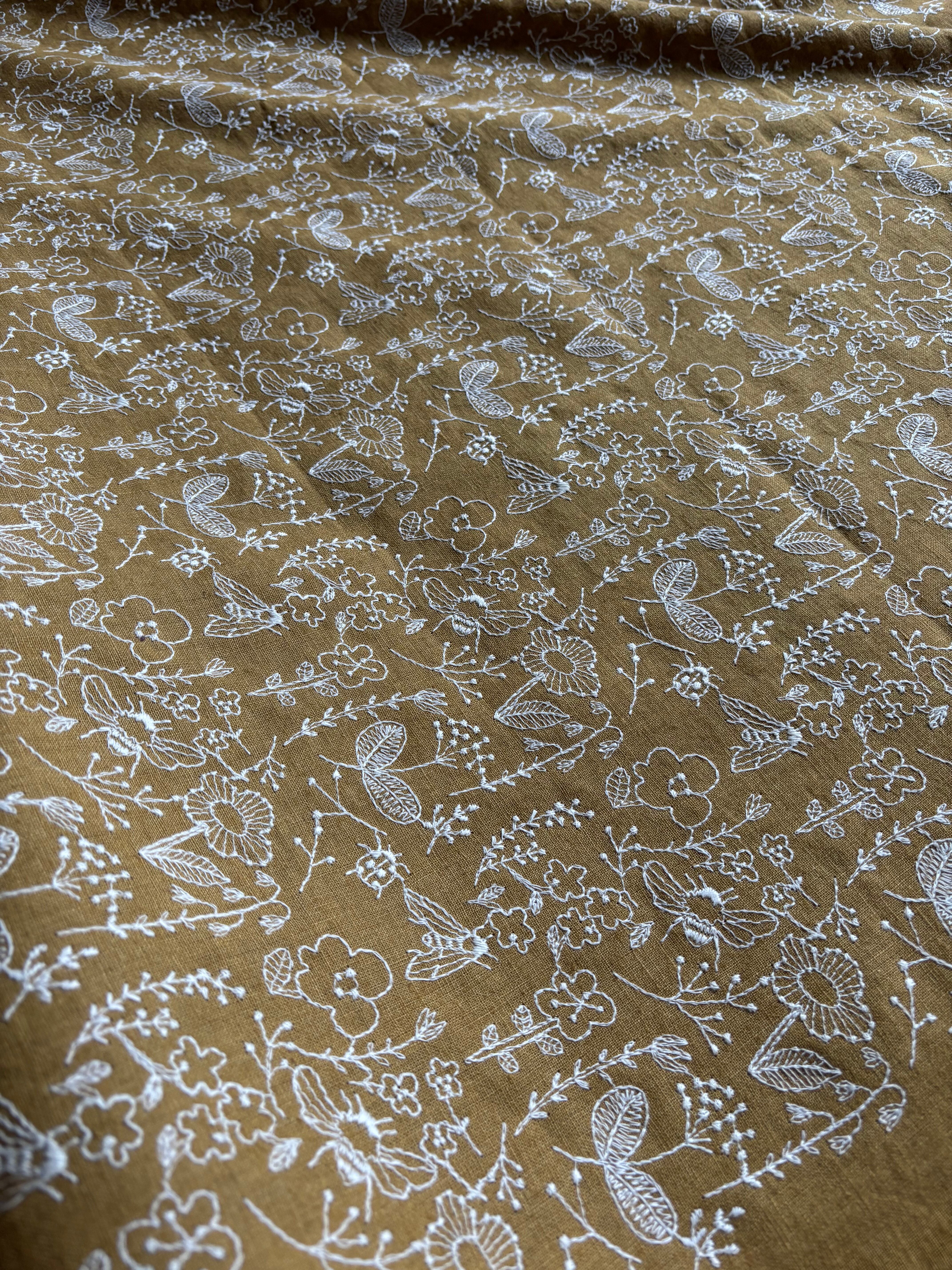 マスタード×アイボリー