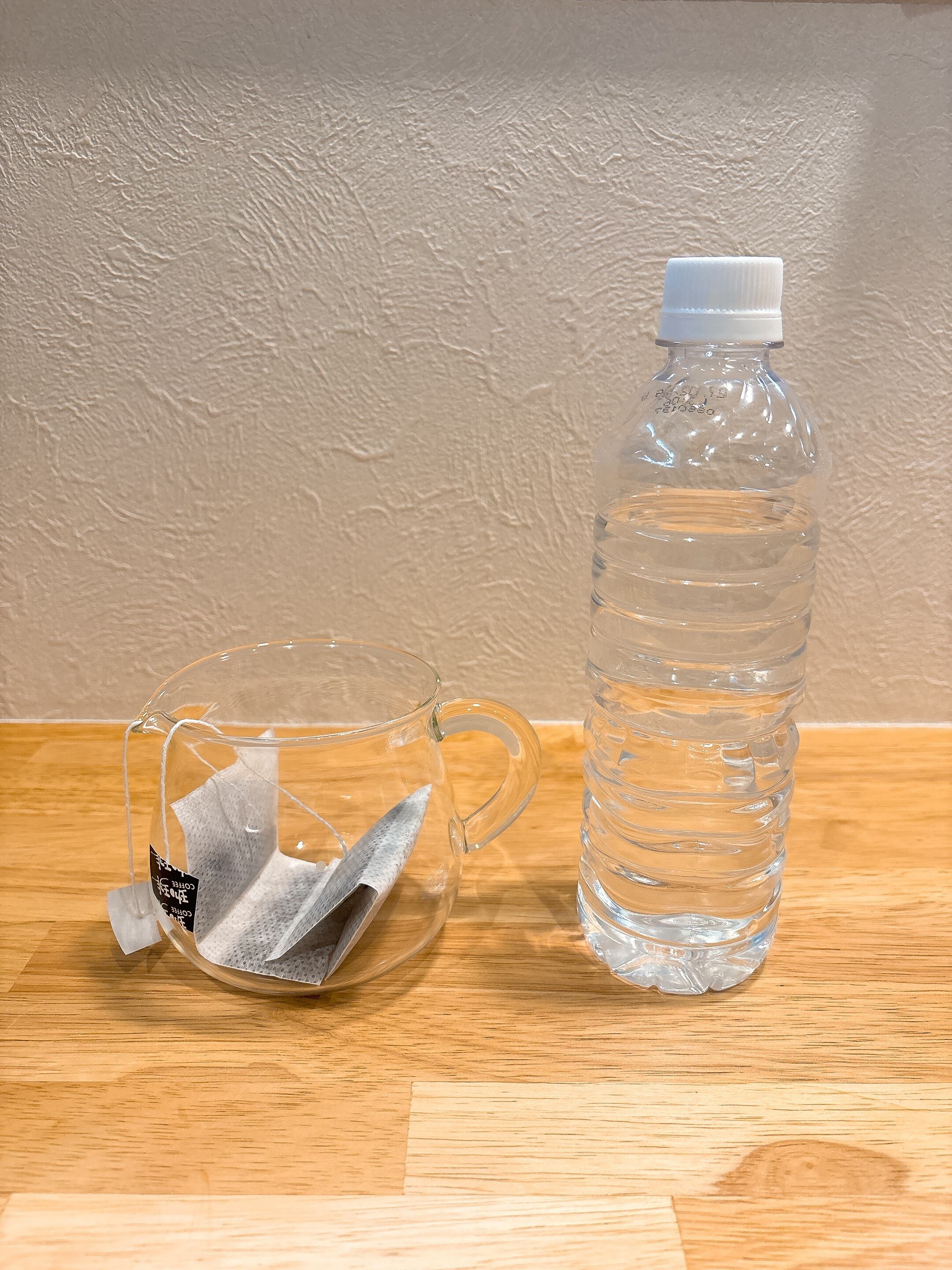 常温の水200mlに、2つのパックを、入れるだけ。