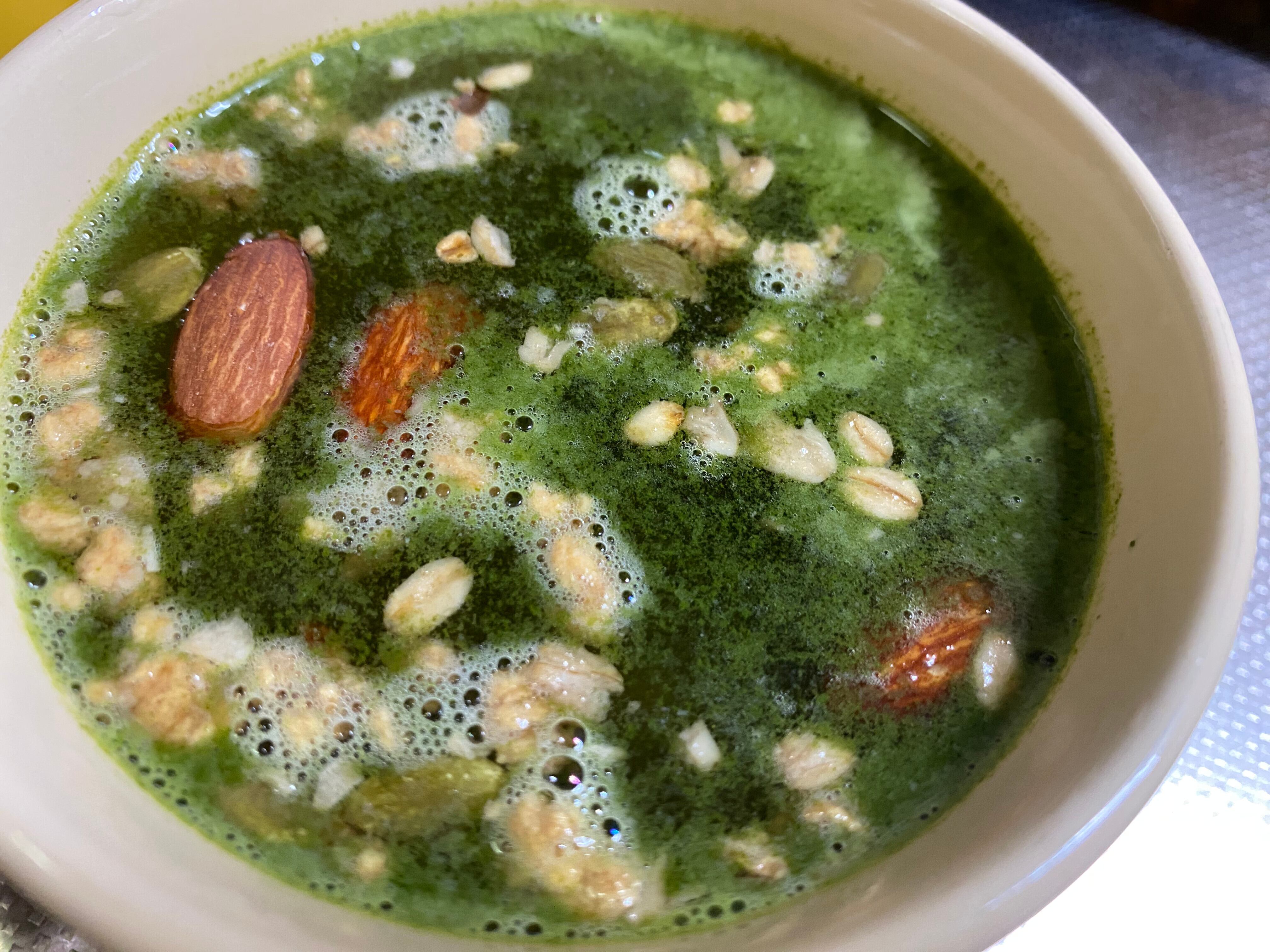 だし粉と桑緑茶（＋天然塩とお好みのシリアル）に水を注げば、我が家のポカリ❣️作り方をご紹介します❣️