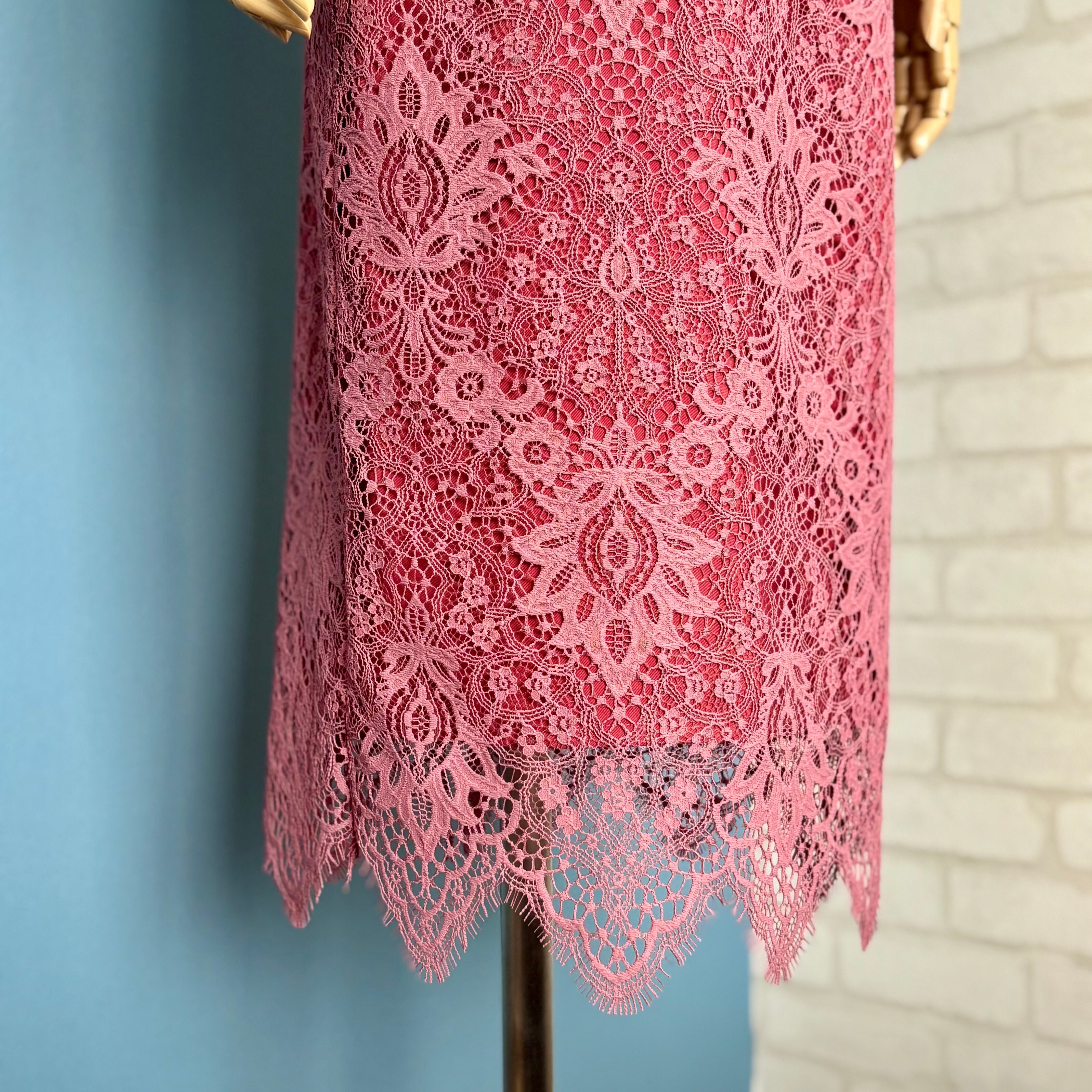 作品例　タイトスカート