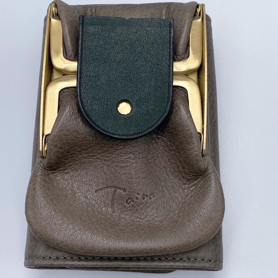 ③ダークグリーン