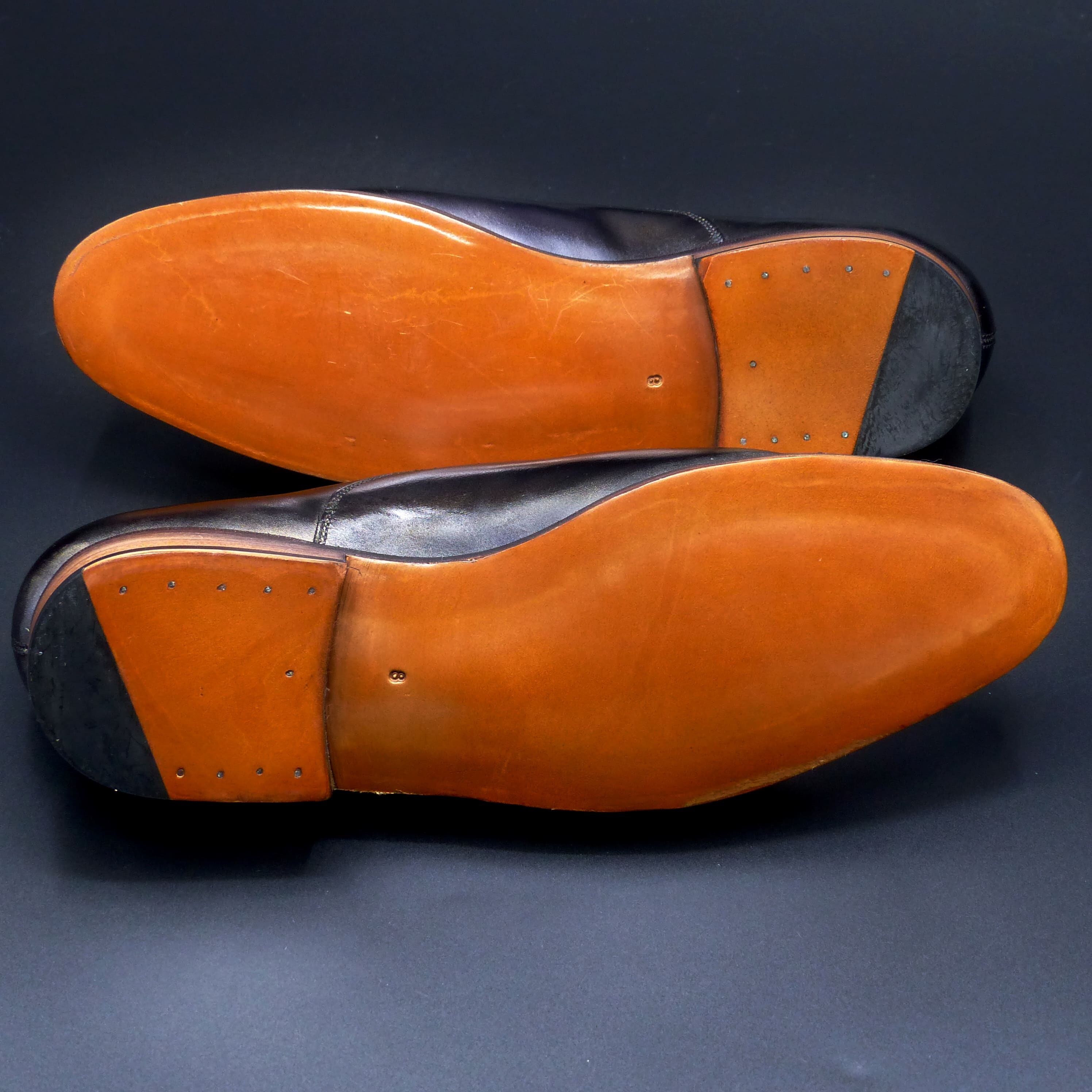 エレガントな伏せ縫いレザーＷレザーソール