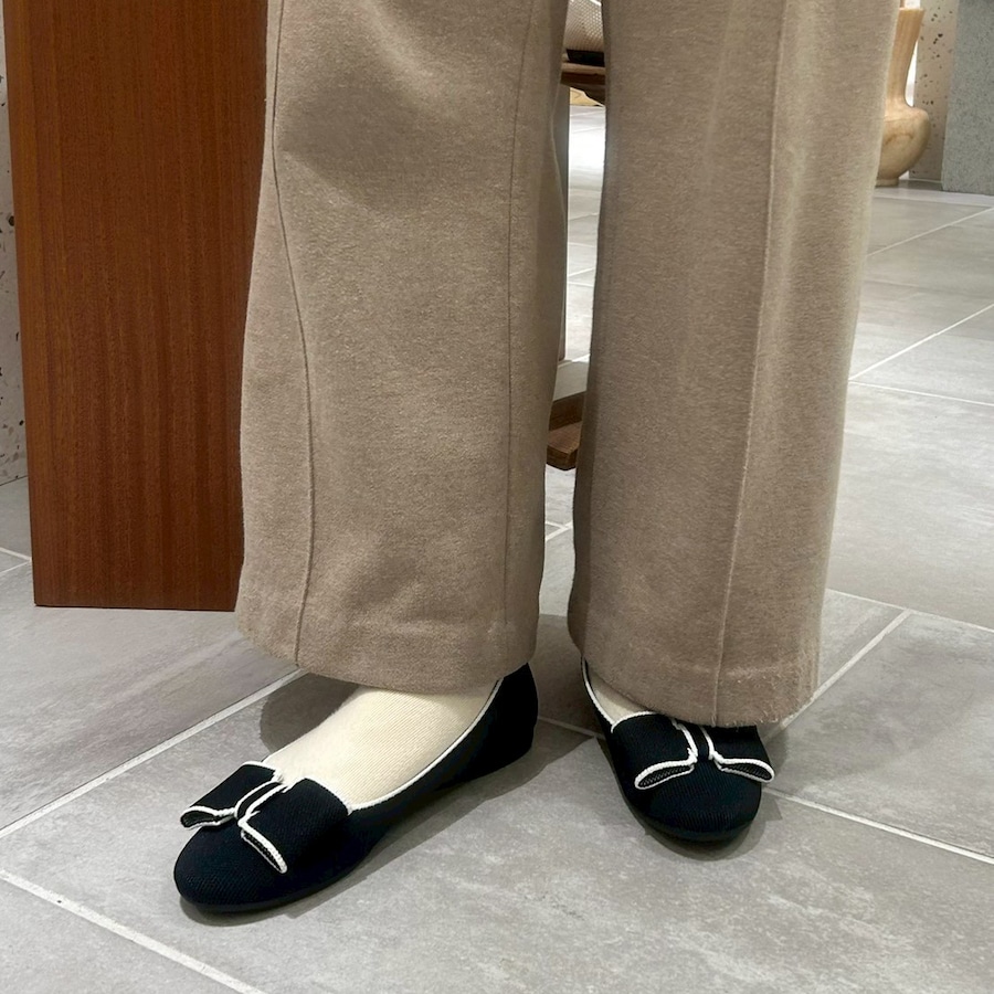 足のサイズ24cm / 着用サイズ38