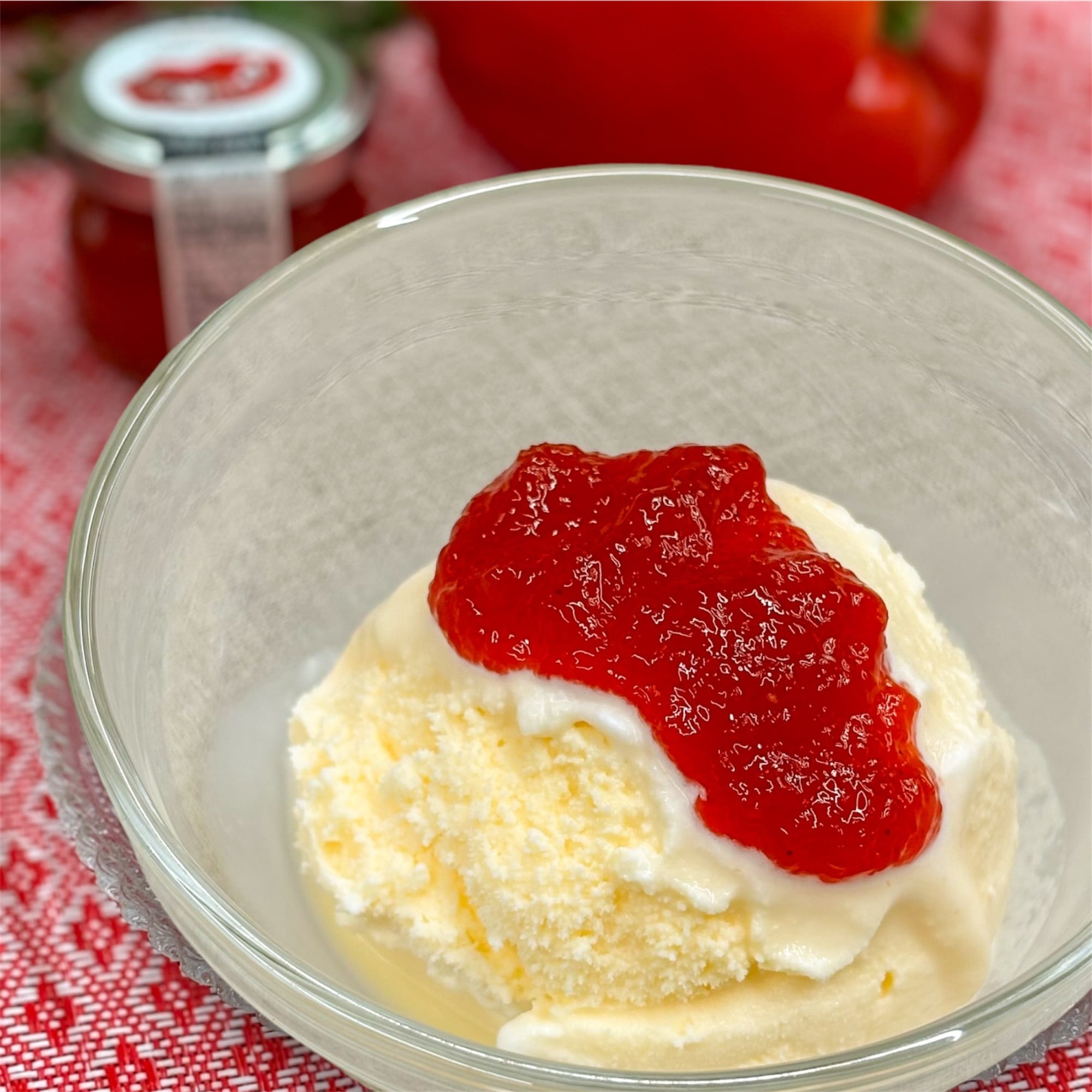 濃厚なバニラアイスクリームと一緒に