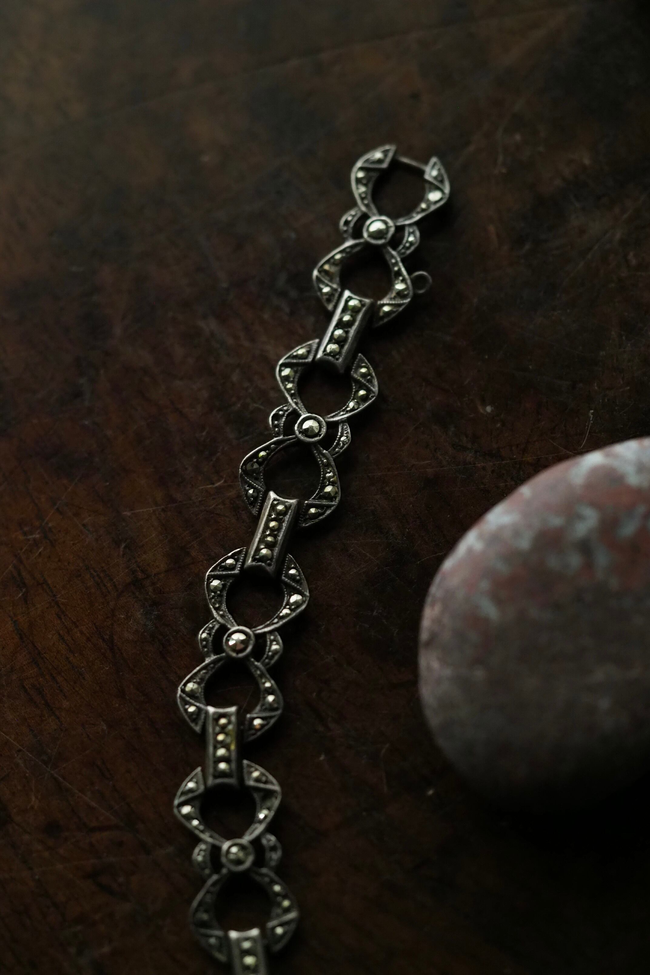連なるマーカサイトブレスレット-antique marcasite bracelet