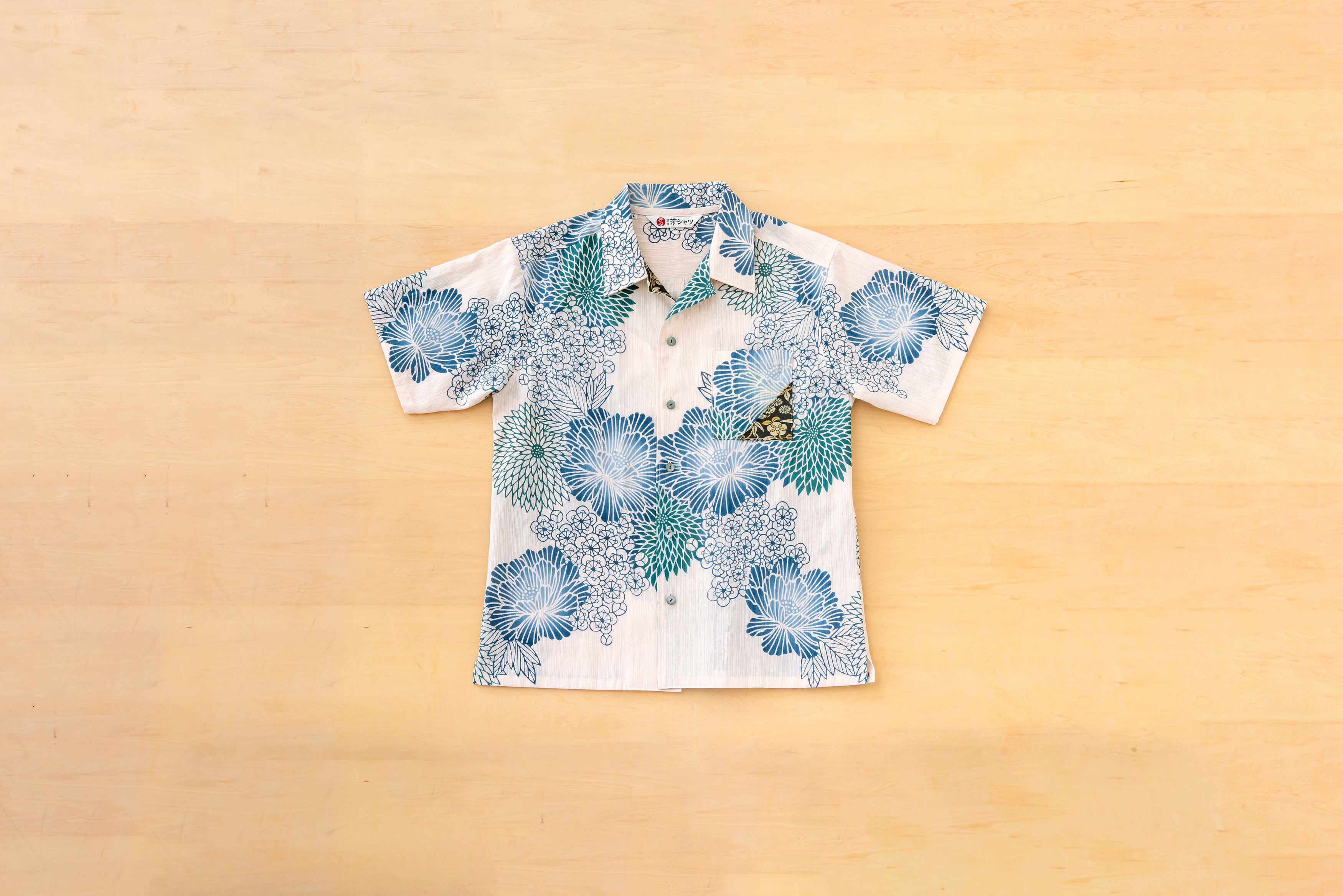 白（写真はメンズLサイズ）