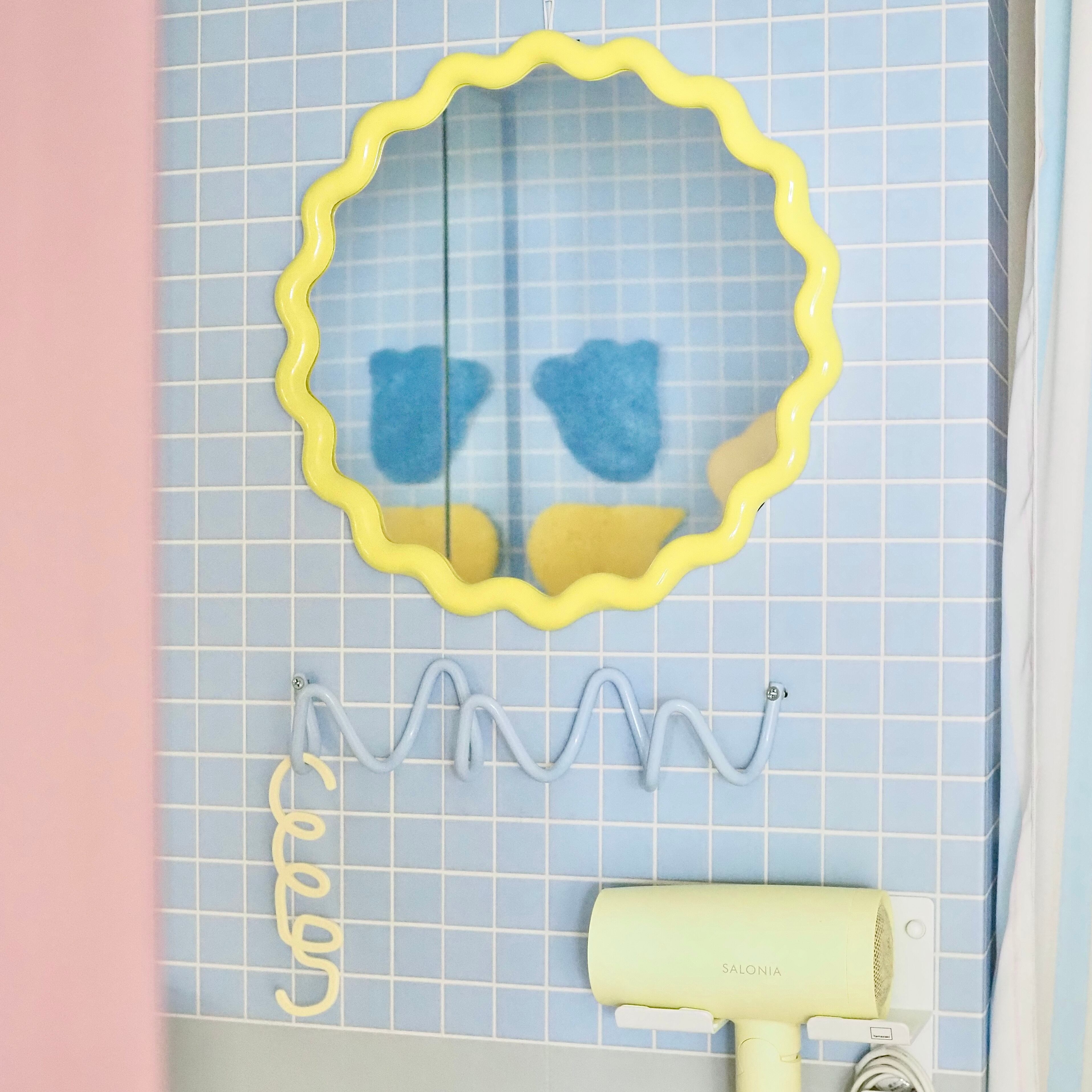 light yellow(@waka._.naa)