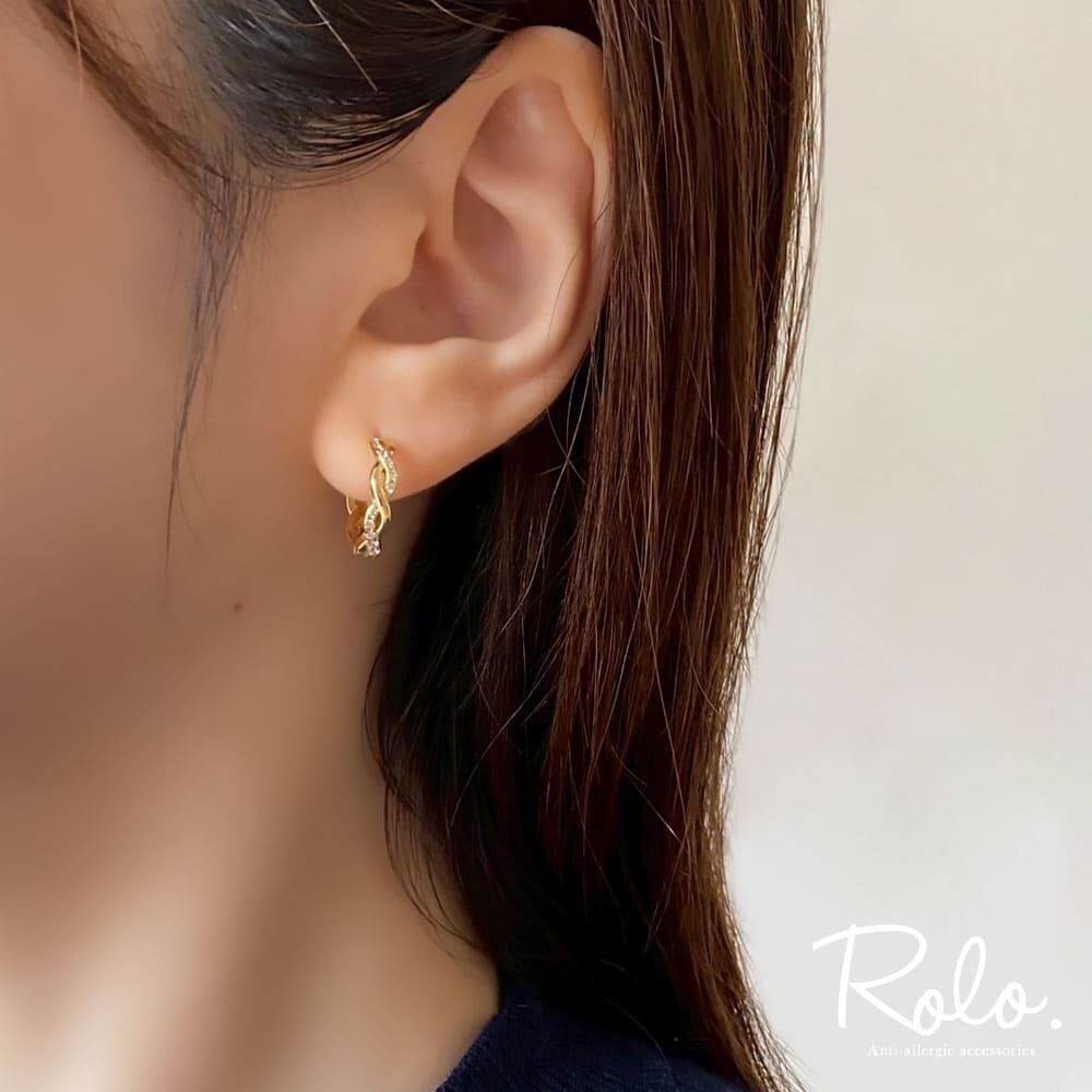 CZツイストフープピアス シルバー925 | Roloshop BASE店