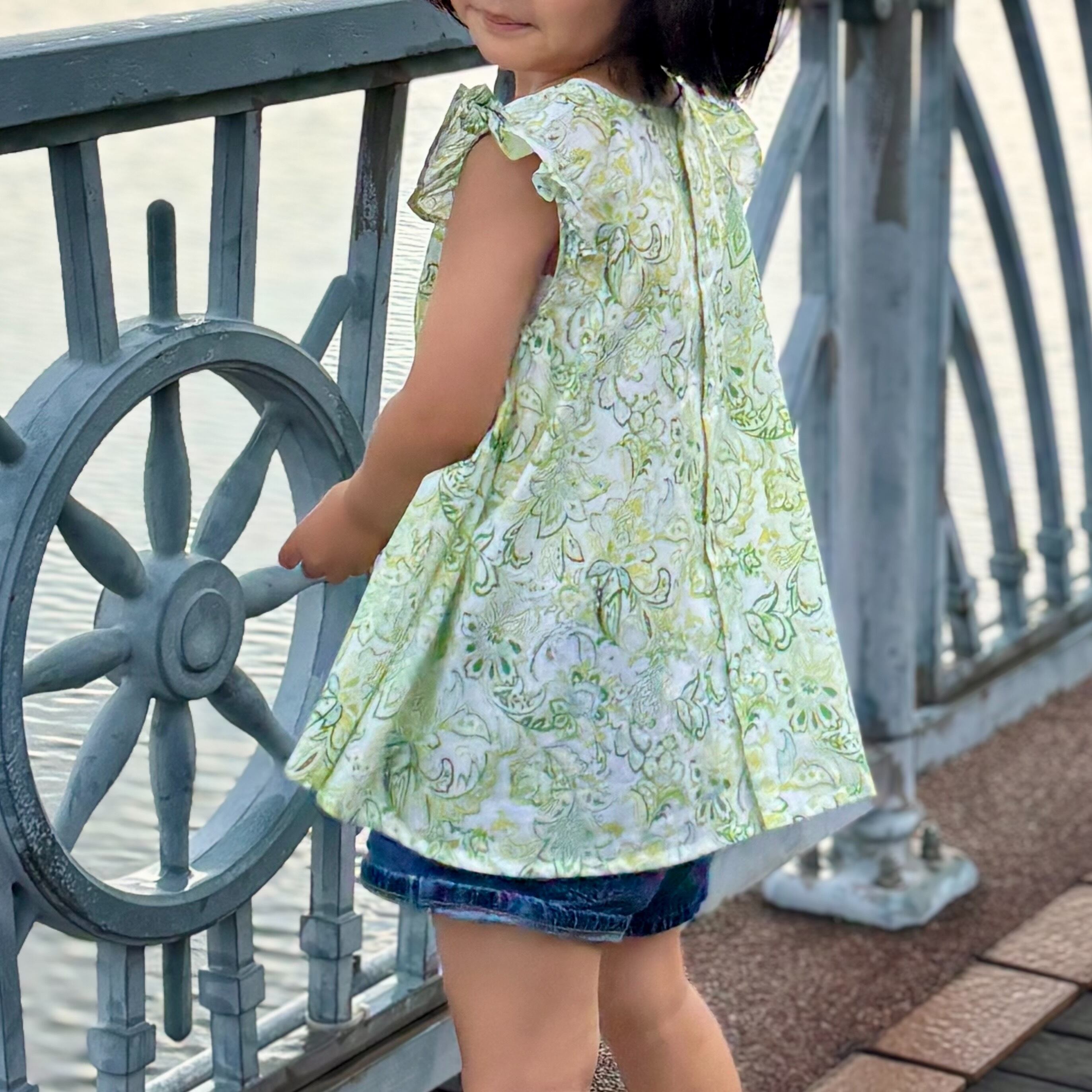 作品例　子供用ブラウス