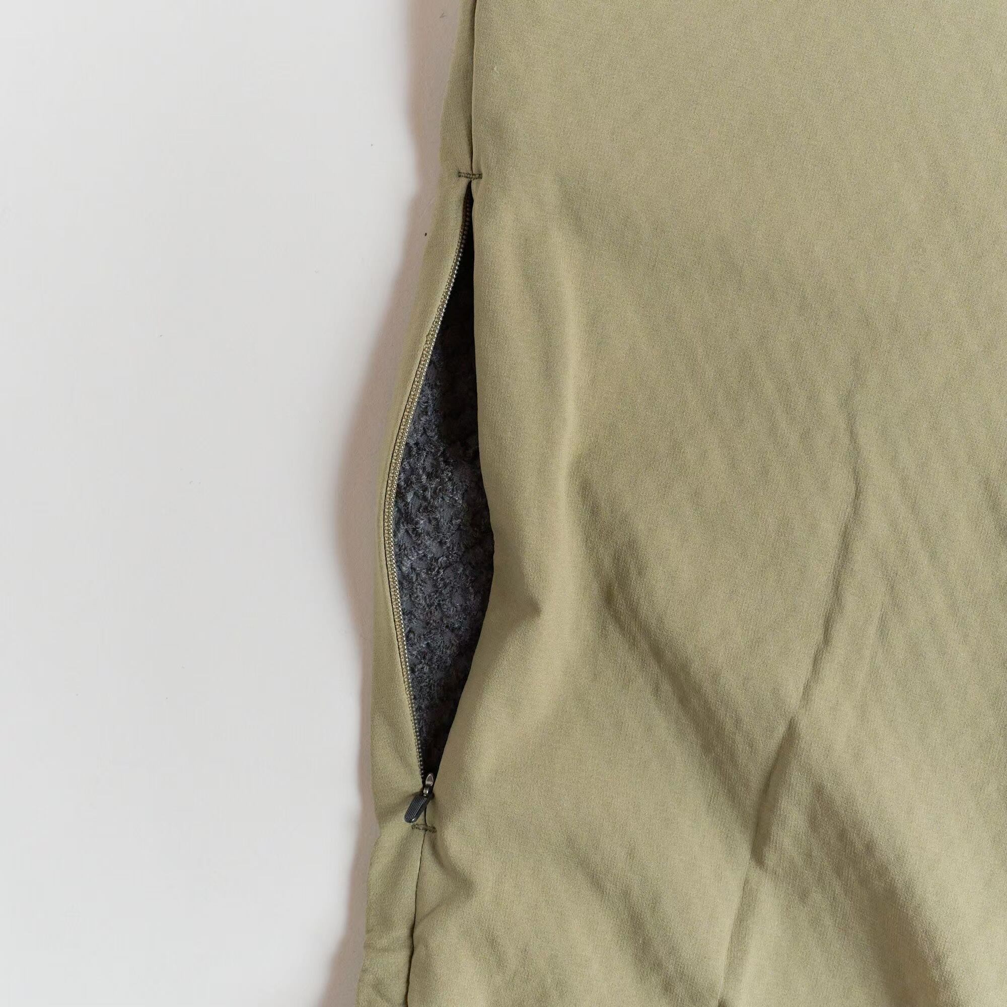 サイドベンチレーションでオーバーヒートを防ぐ