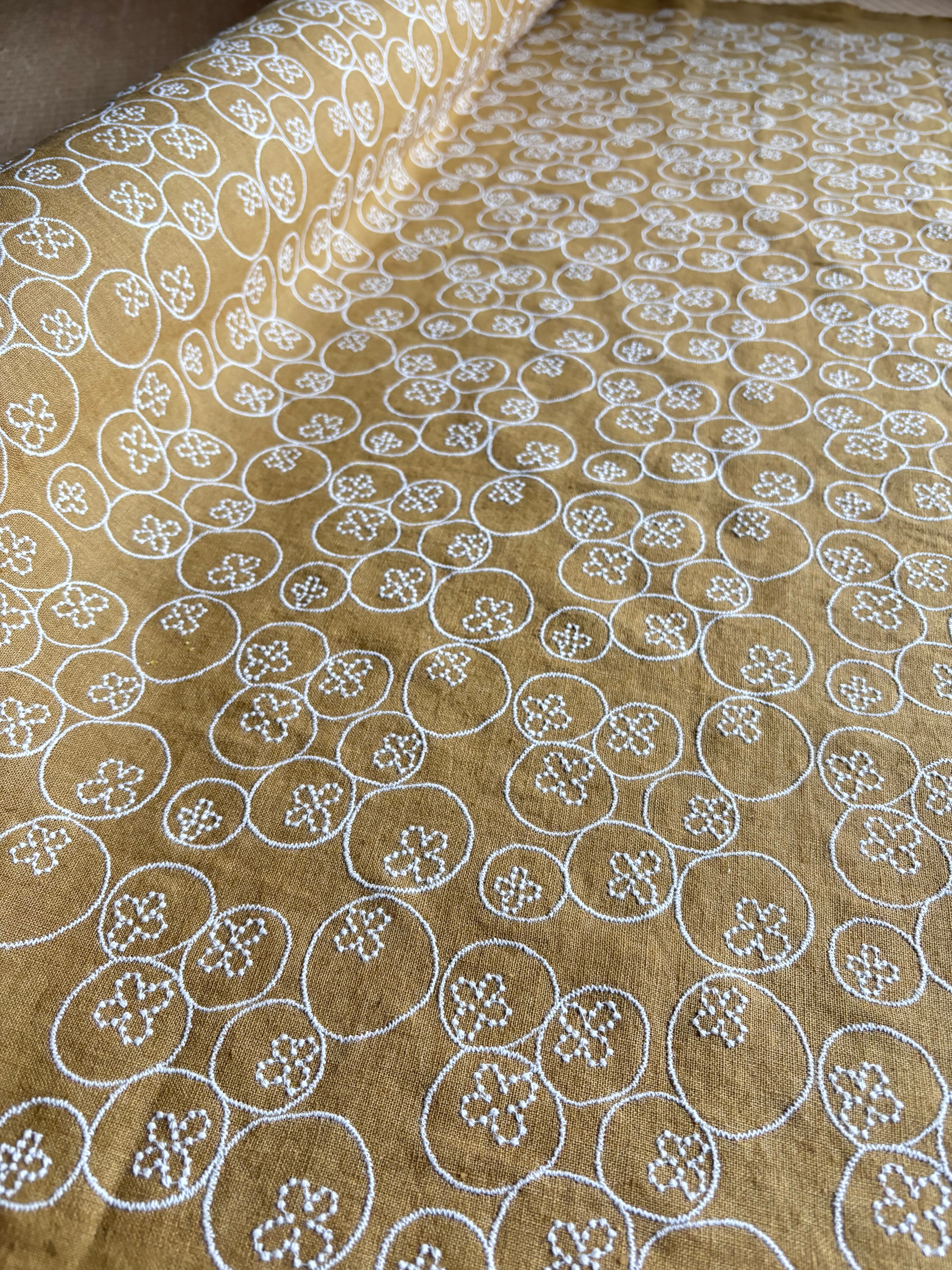 マスタード×アイボリー