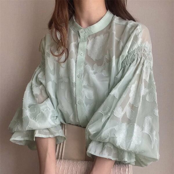 ライトグリーン