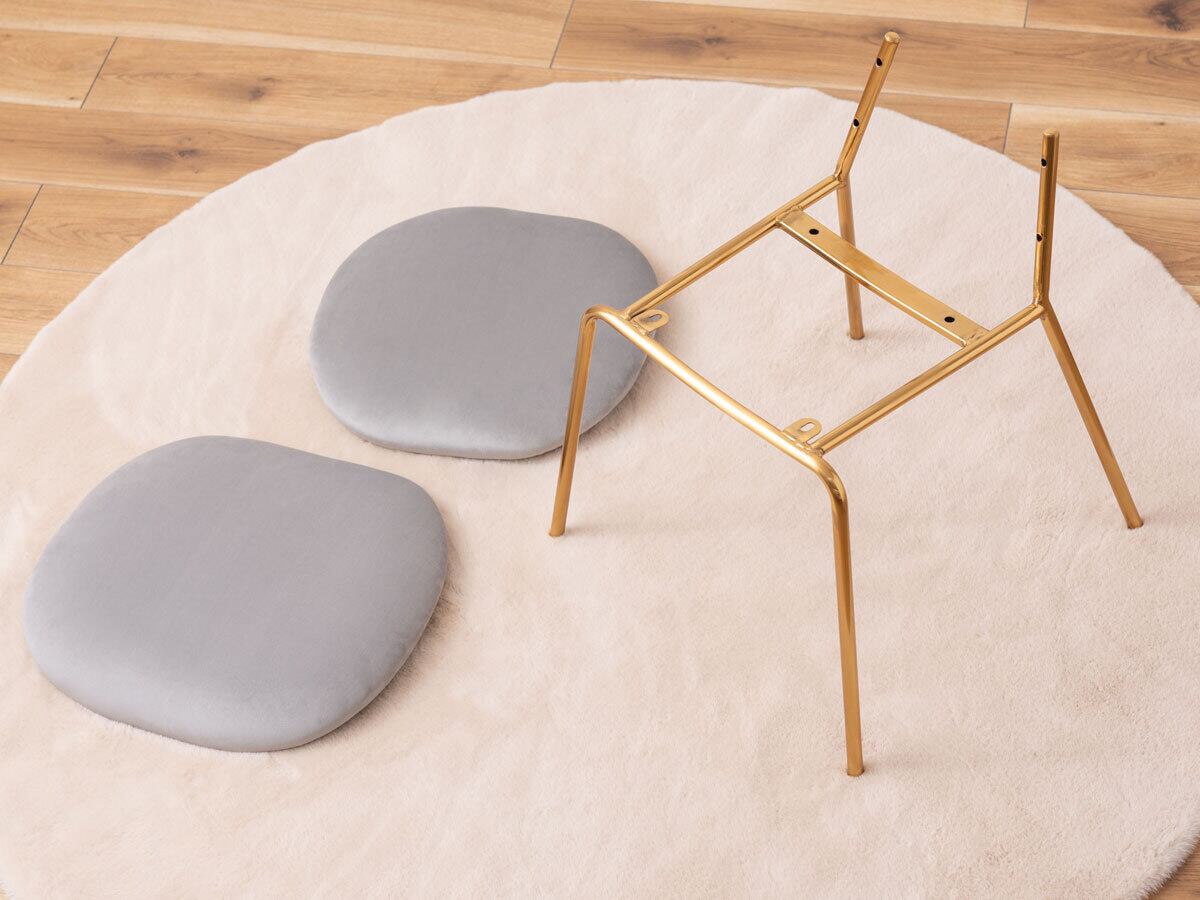 各パーツ（背もたれ、座面、脚）