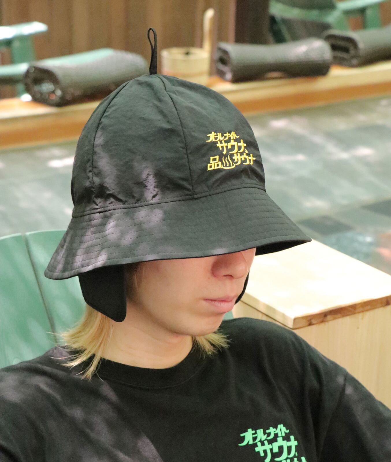 【耳当てですっぽりと包み込み熱からガード】耳の後ろ側や、髪までしっかり熱から守ります