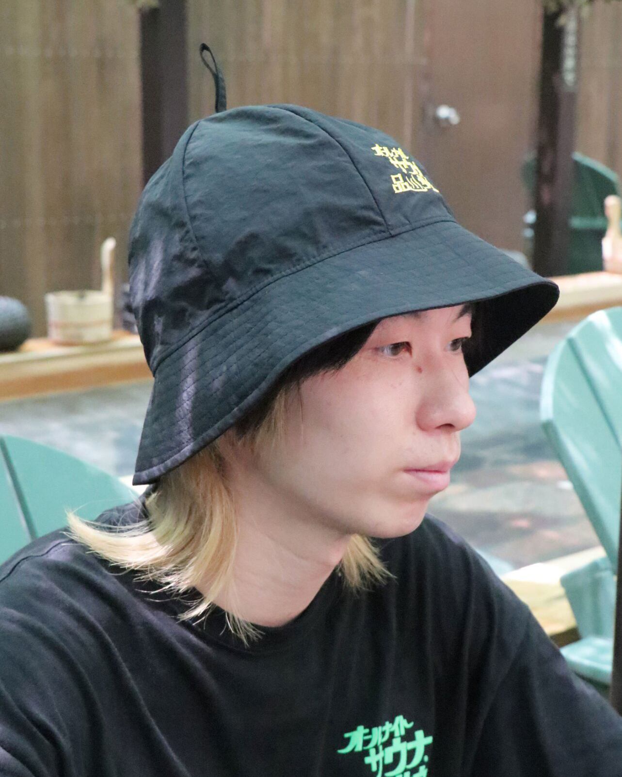 【耳当てをたためば、シンプルスタイルに】