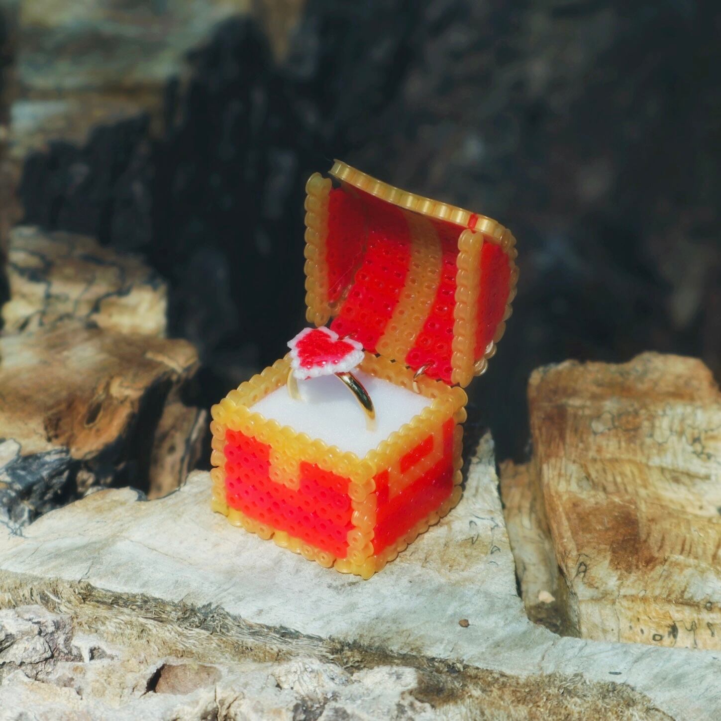 宝箱の色はちきこさんのカラー選択で制作！