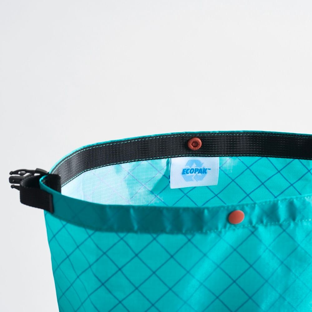 エコパックを使用、ボタンは赤沢カラー