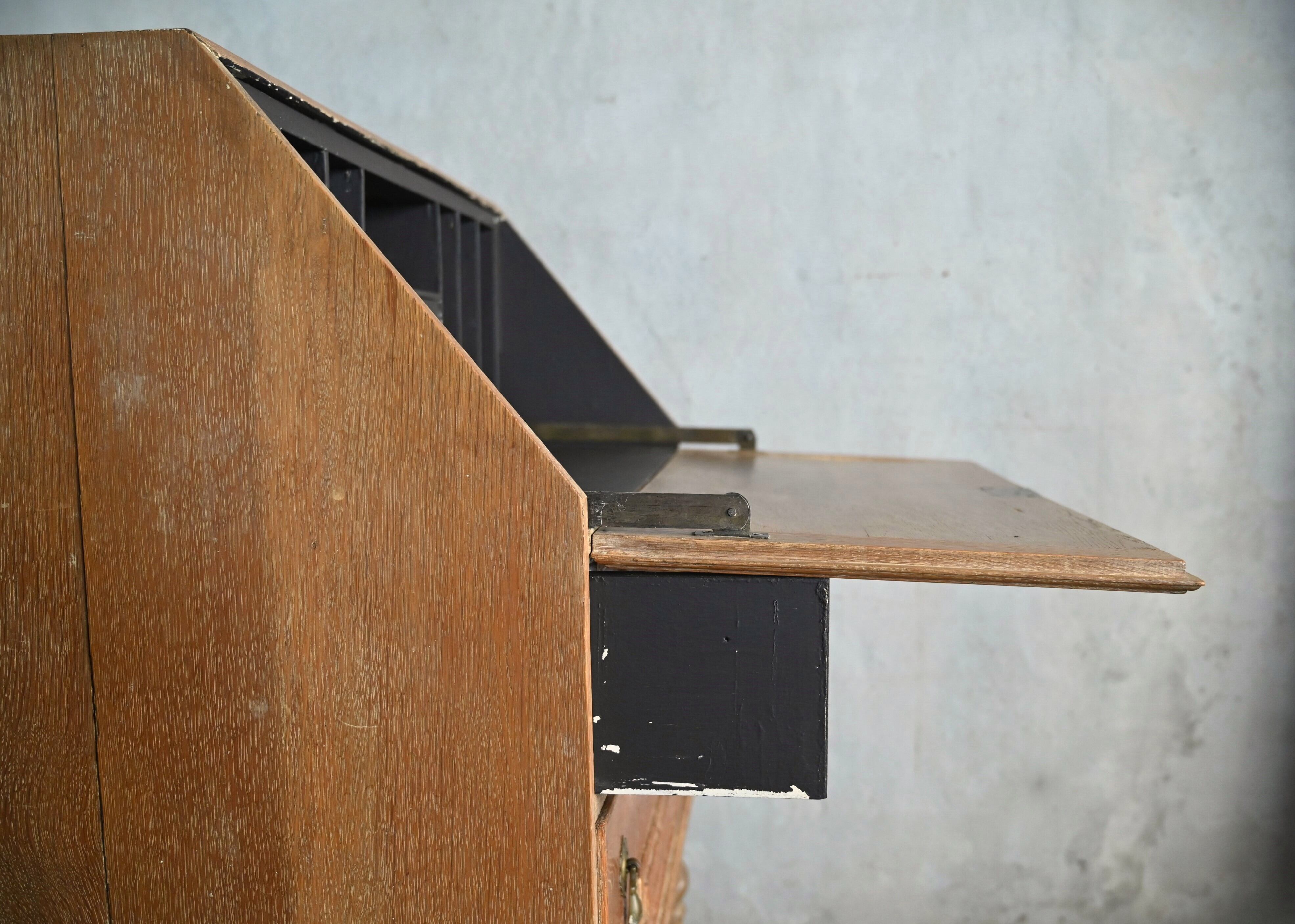 多少天板が為に傾斜しています。