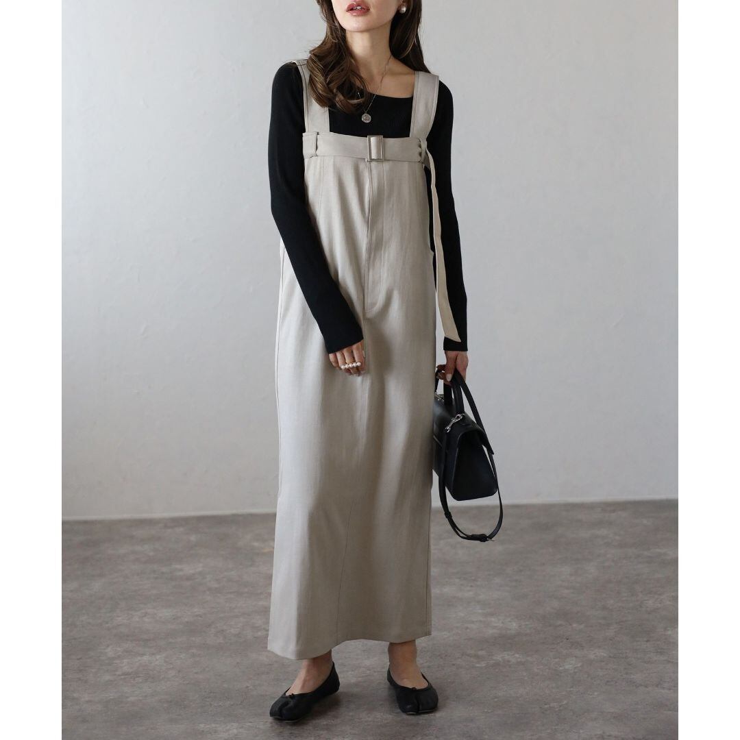 ライトベージュ