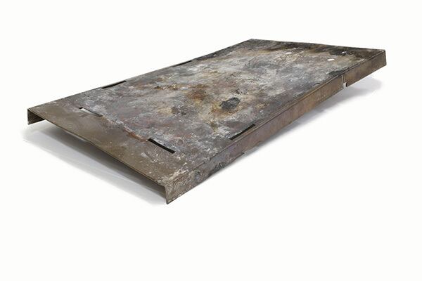 とん火ロストルねじれた時の修正方法➡︎写真のようにねじれた場合は下記の修正方法が有効です。