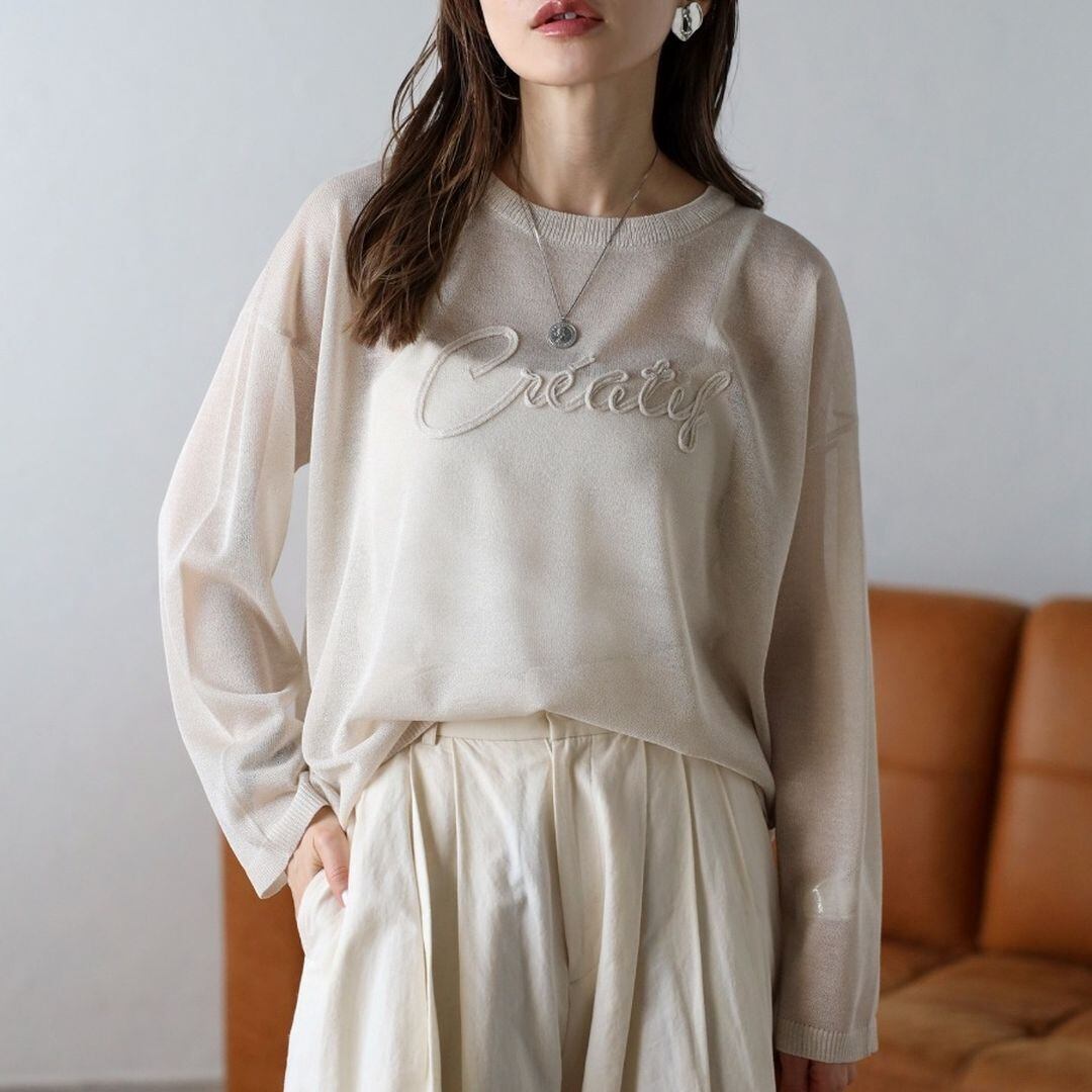 ライトベージュ