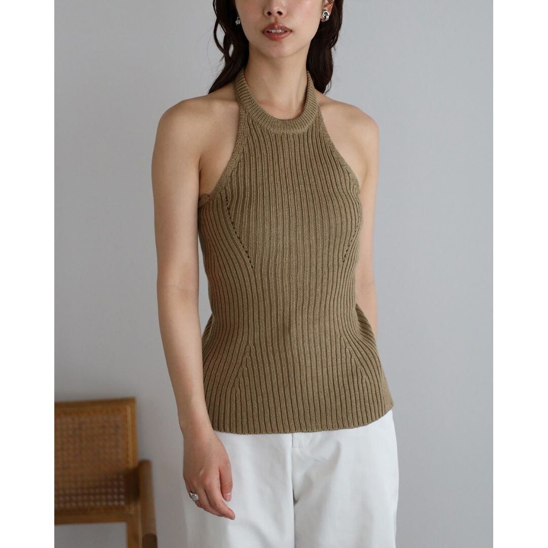 カーキブラウン