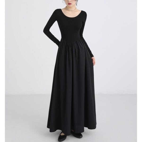 ブラック（長袖）