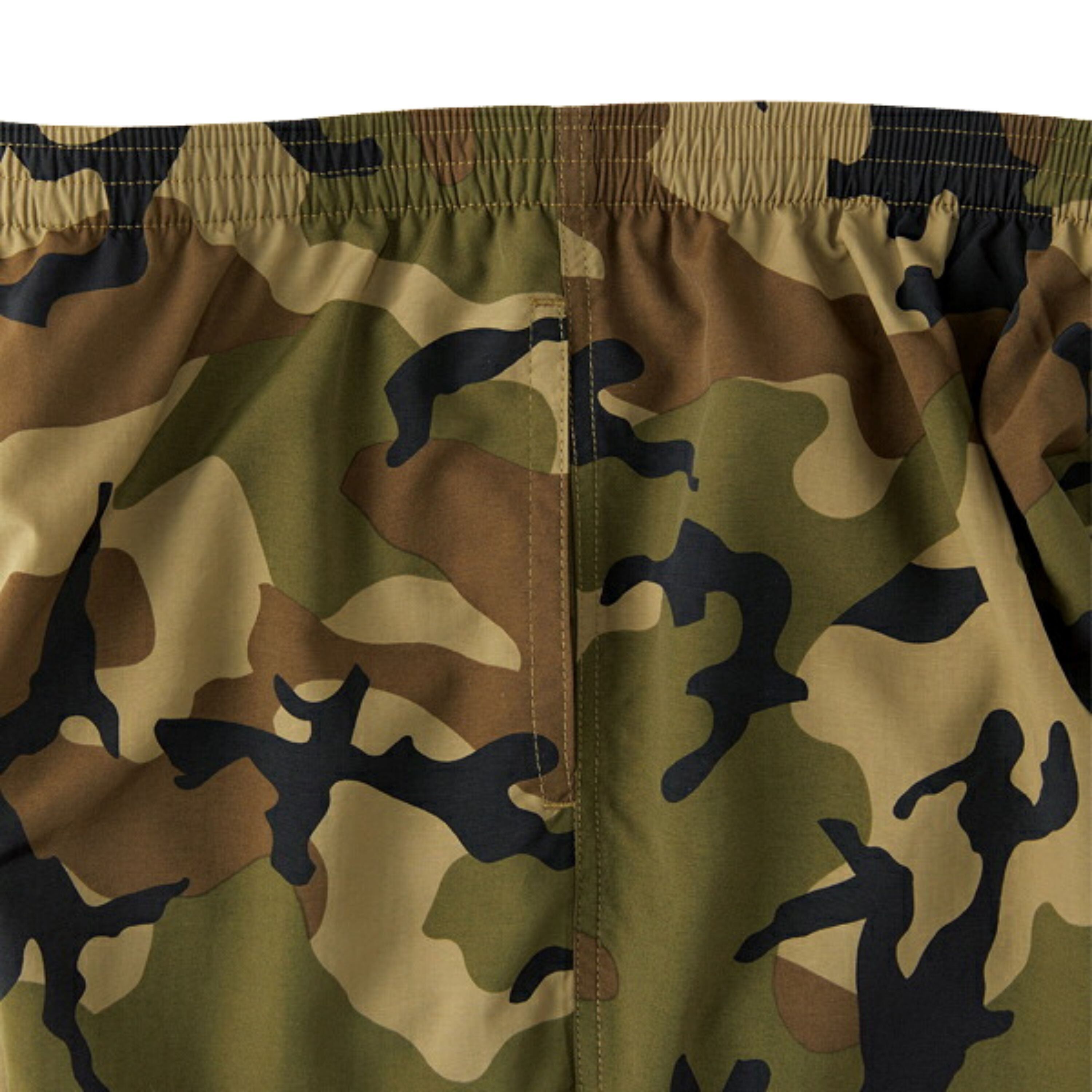 サイドのポケット上下にカン抜きステッチ補強あり