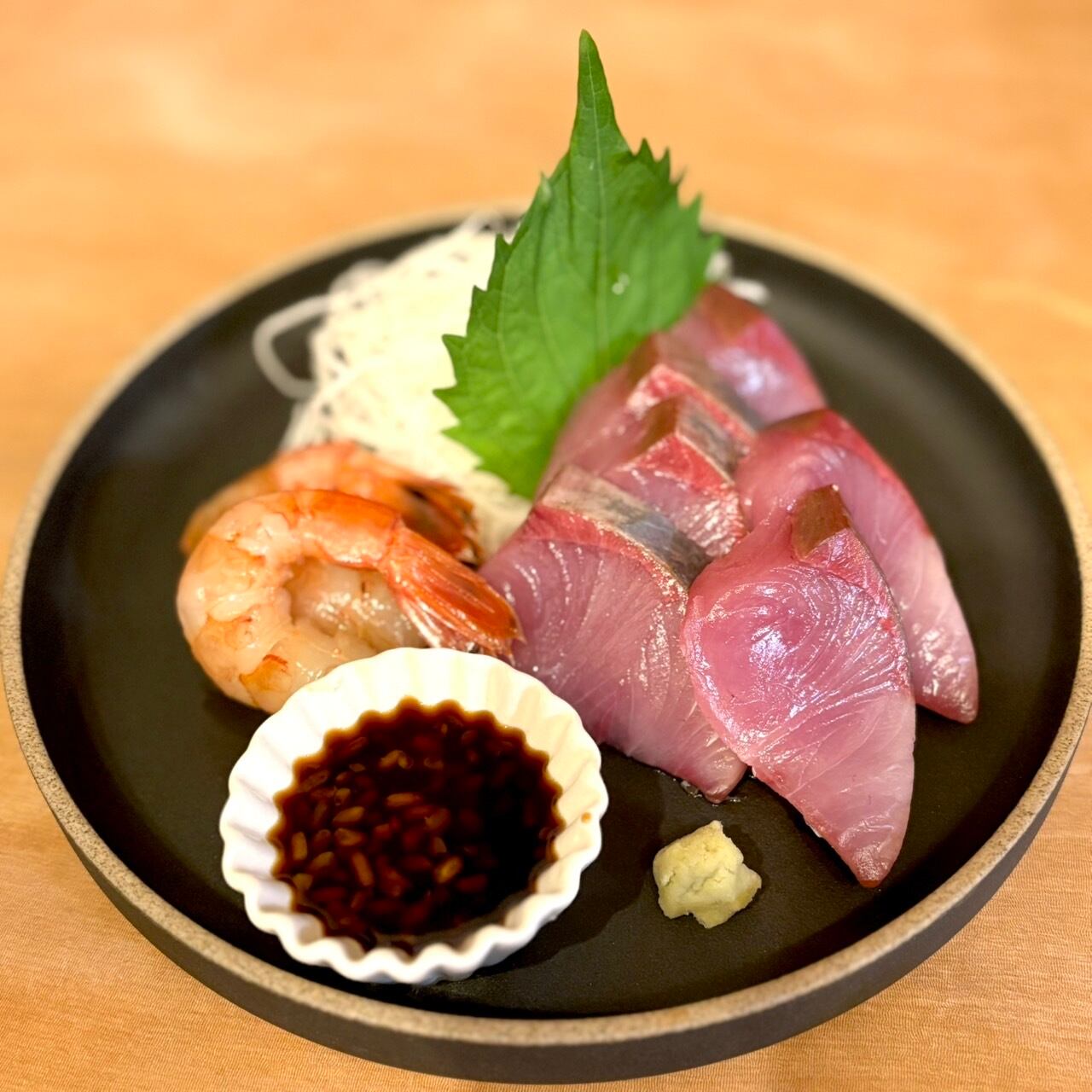 お刺身を醤油麹で食べると別格