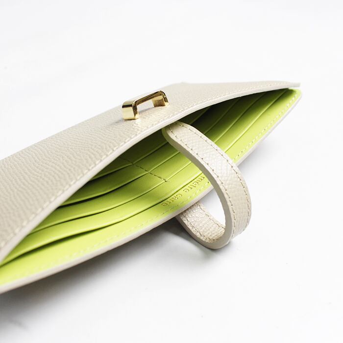 ベージュ×アニスグリーン