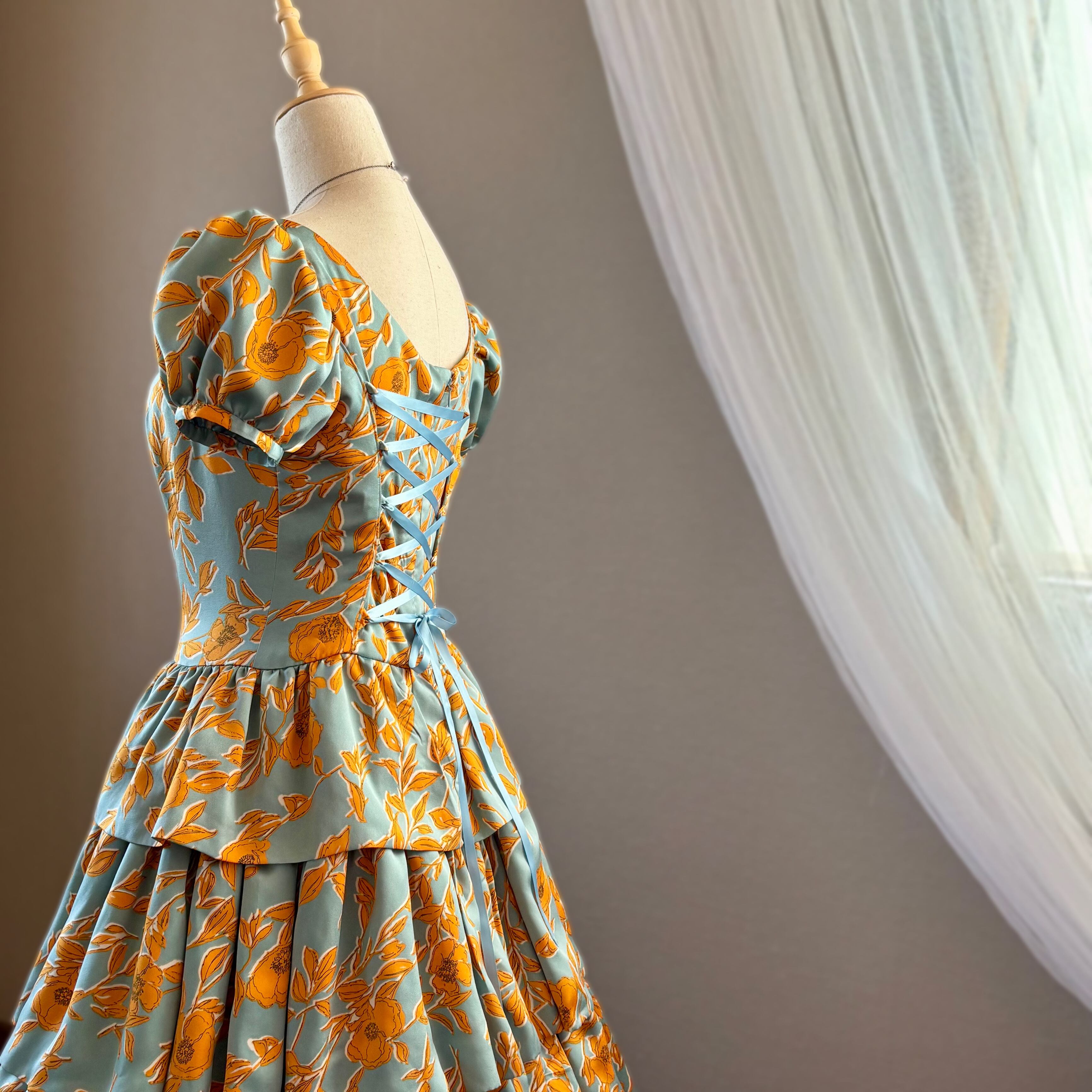 作品例　ドレス