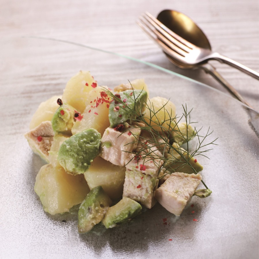 ポテあぼチキンサラダ｜みかんとハーブで爽やかさを演出