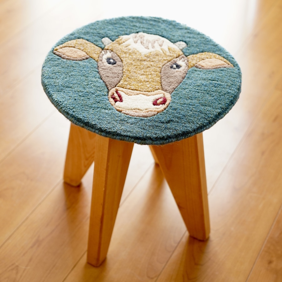 色にもこだわってオリジナルのチェアパットに!