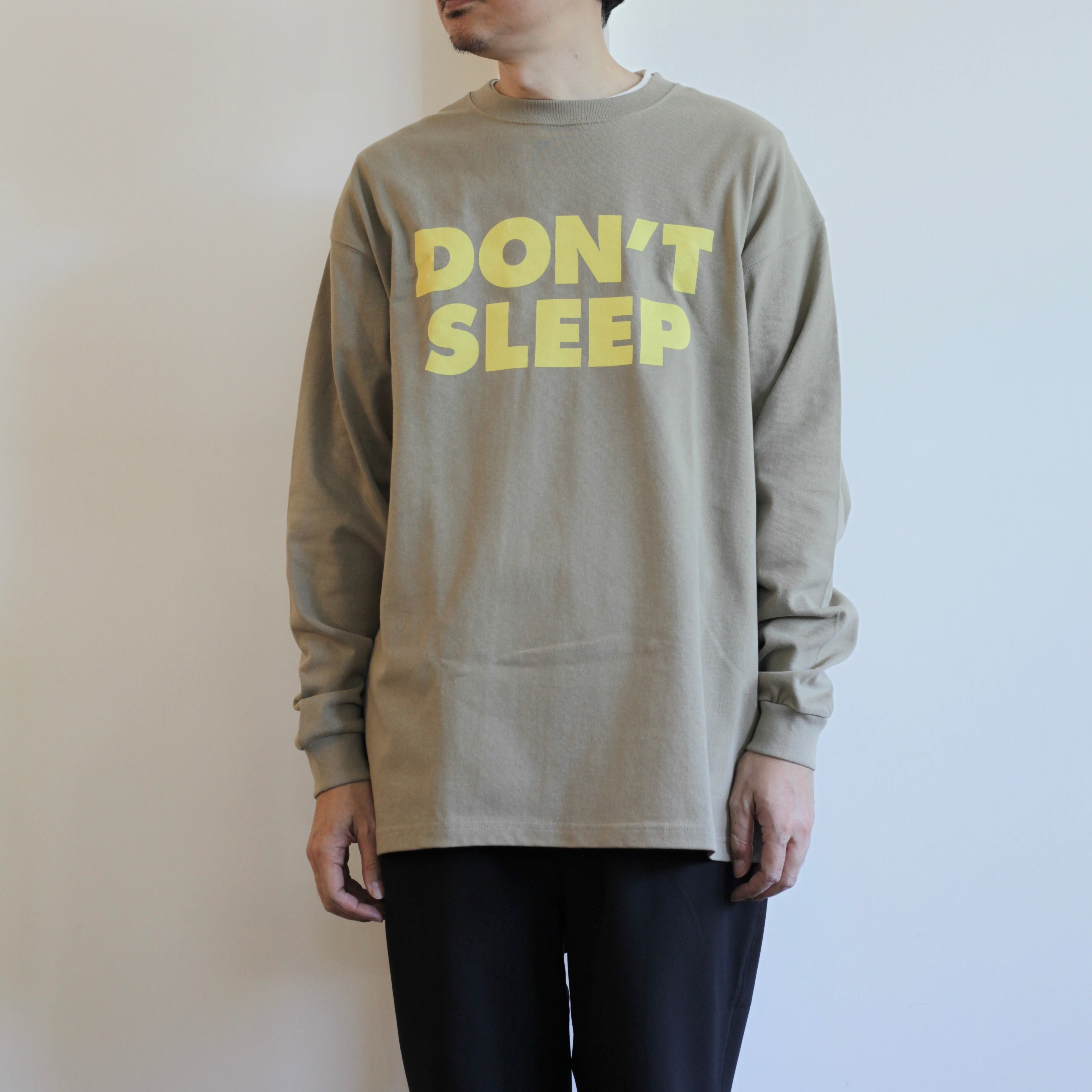 175cm男性：サイズL、カーキ着用